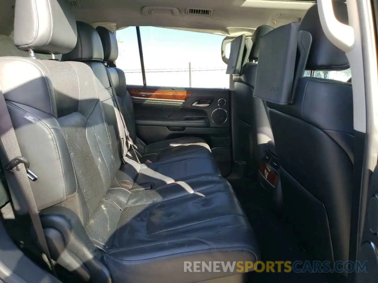 11 Фотография поврежденного автомобиля JTJHY7AXXK4287677 LEXUS LX570 2019
