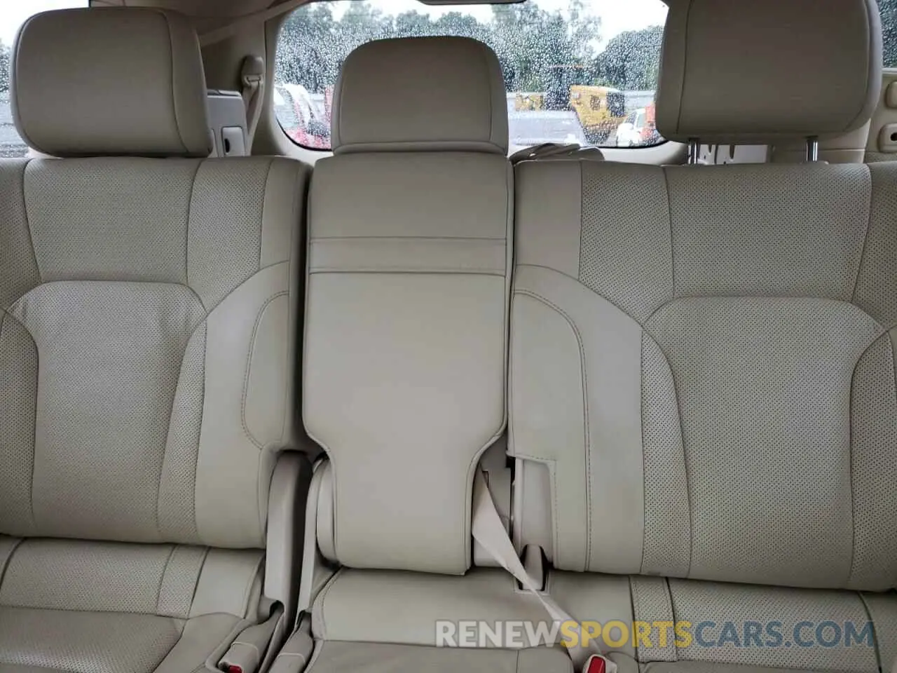 10 Photograph of a damaged car JTJDY7AX2L4317495 LEXUS LX570 2020