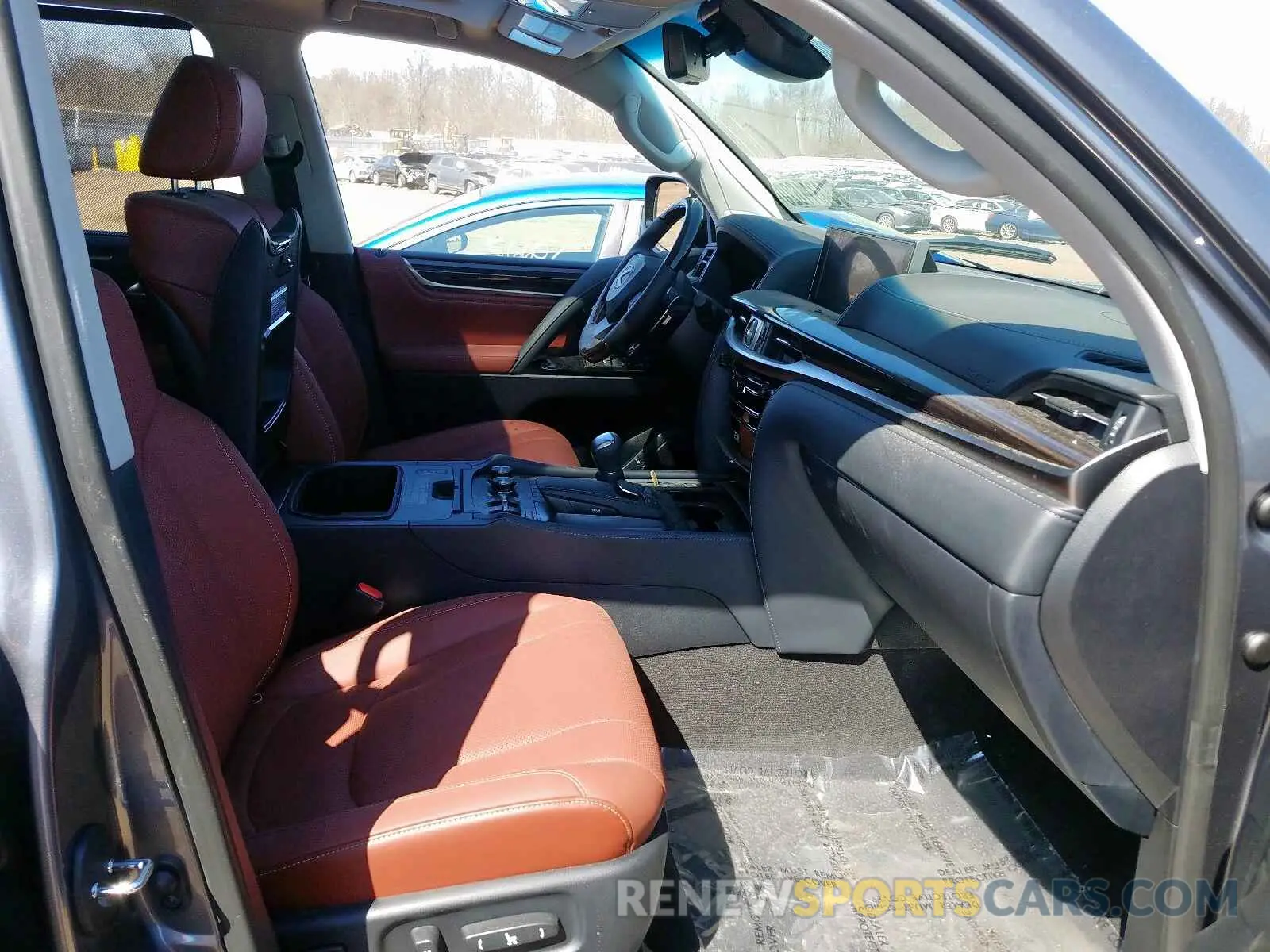 5 Photograph of a damaged car JTJDY7AX4L4312590 LEXUS LX570 2020