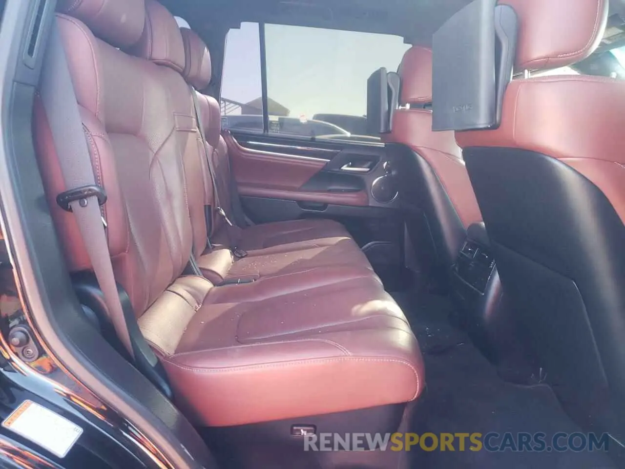 11 Фотография поврежденного автомобиля JTJDY7AX9L4332897 LEXUS LX570 2020