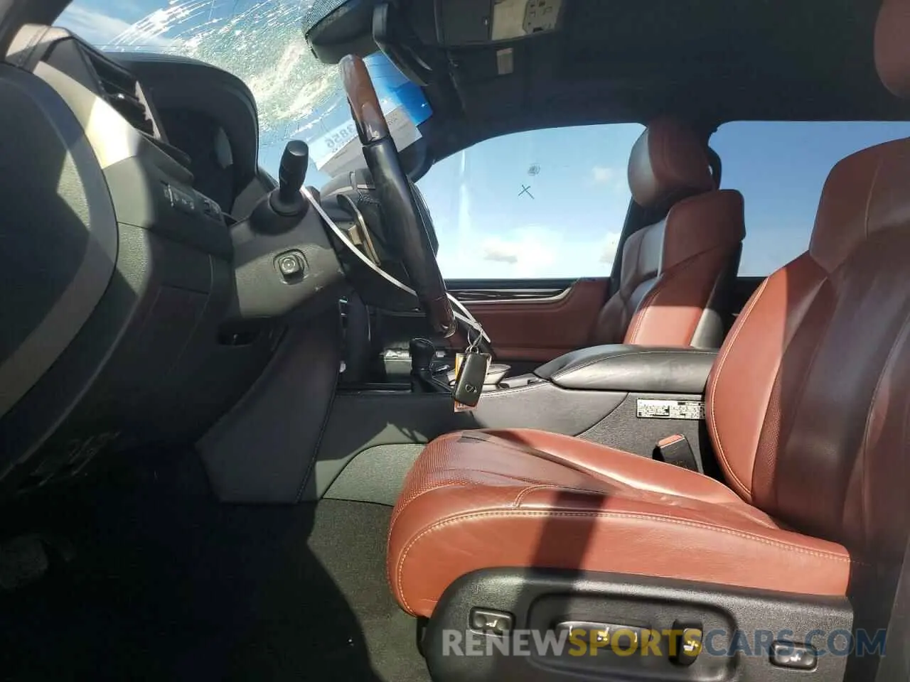 7 Фотография поврежденного автомобиля JTJDY7AX2M4347985 LEXUS LX570 2021