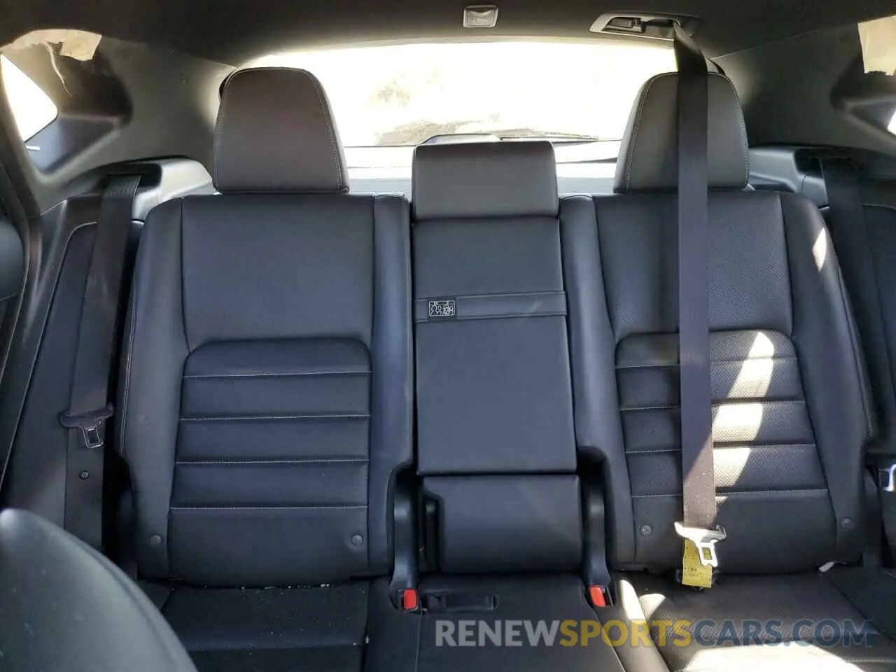 10 Фотография поврежденного автомобиля JTJBARBZ3K2192198 LEXUS NX 2019