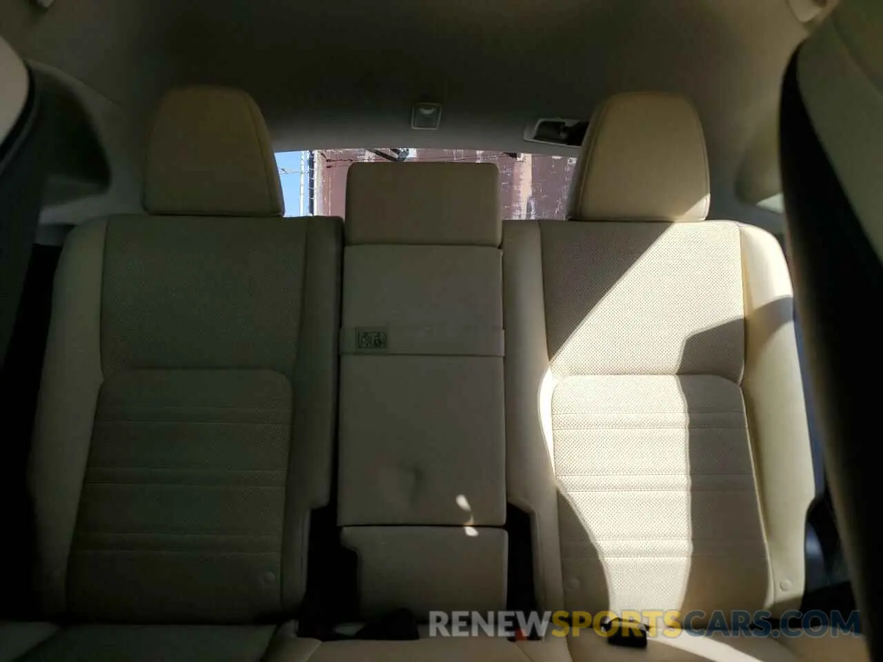10 Фотография поврежденного автомобиля JTJBJRBZ2K2109165 LEXUS NX 2019