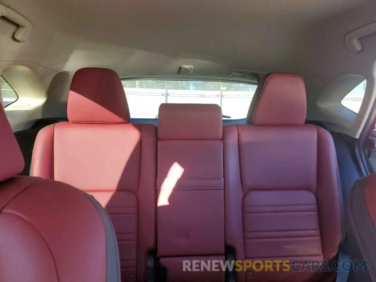 10 Фотография поврежденного автомобиля JTJYARBZ0K2142739 LEXUS NX 2019