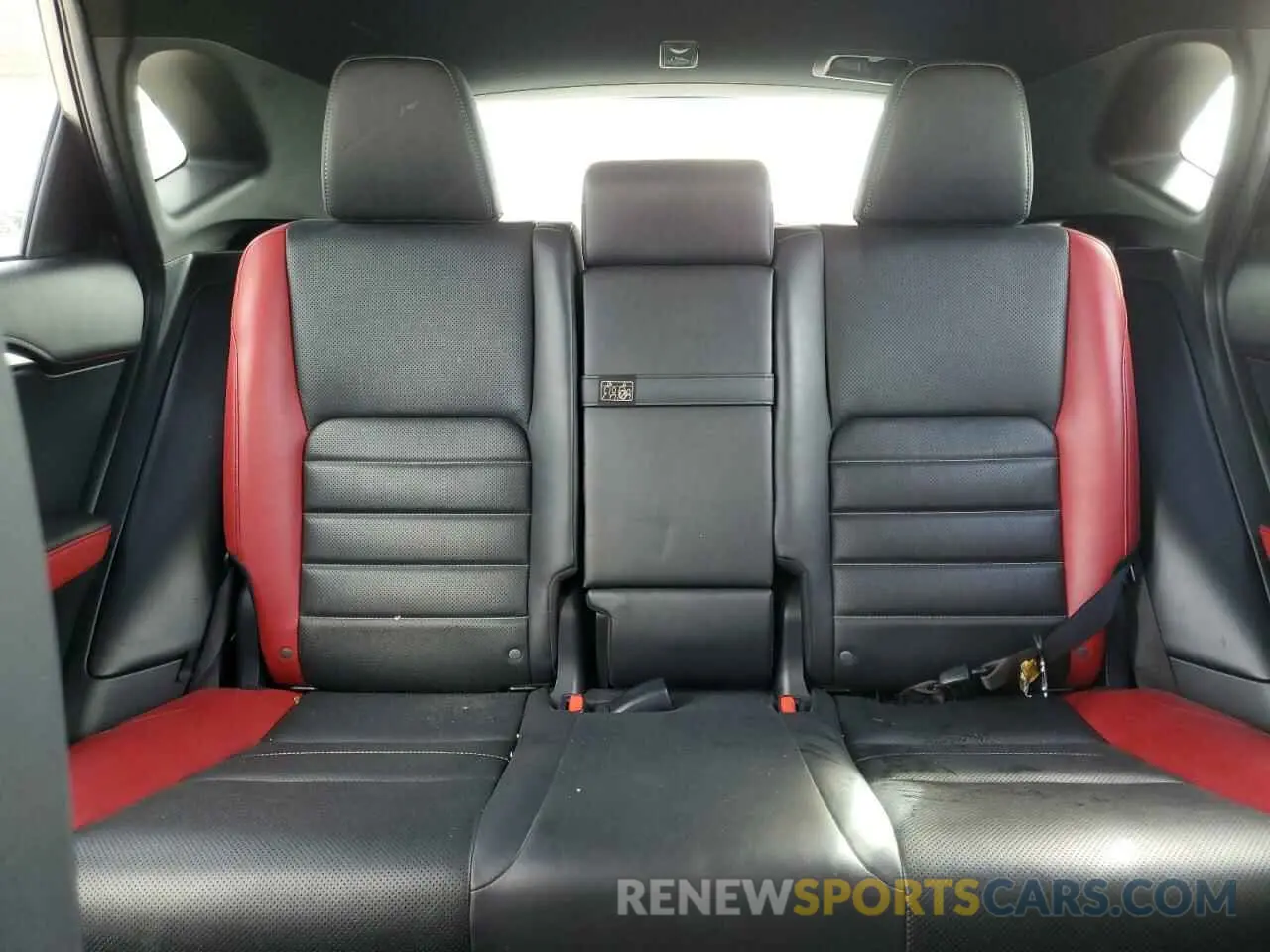 10 Фотография поврежденного автомобиля JTJYARBZ1K2124752 LEXUS NX 2019