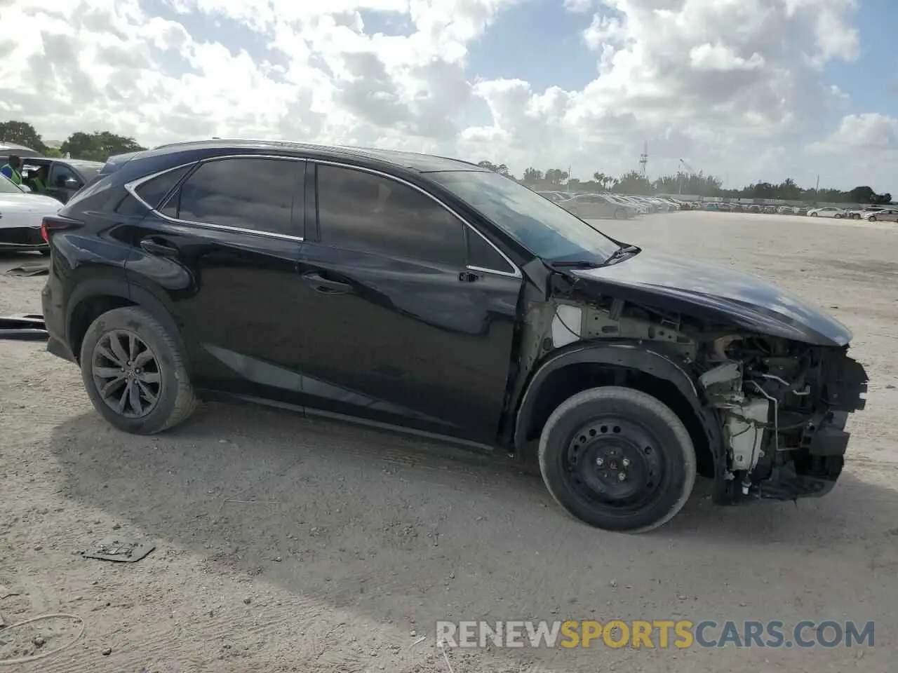 4 Фотография поврежденного автомобиля JTJYARBZ1K2124752 LEXUS NX 2019