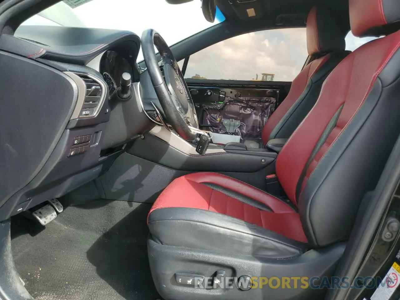 7 Фотография поврежденного автомобиля JTJYARBZ1K2124752 LEXUS NX 2019