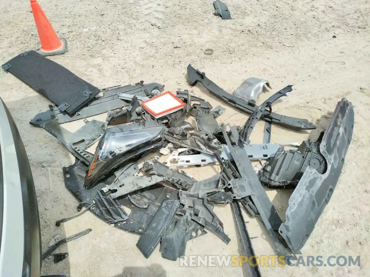 9 Photograph of a damaged car JTJYARBZ1K2142054 LEXUS NX 2019