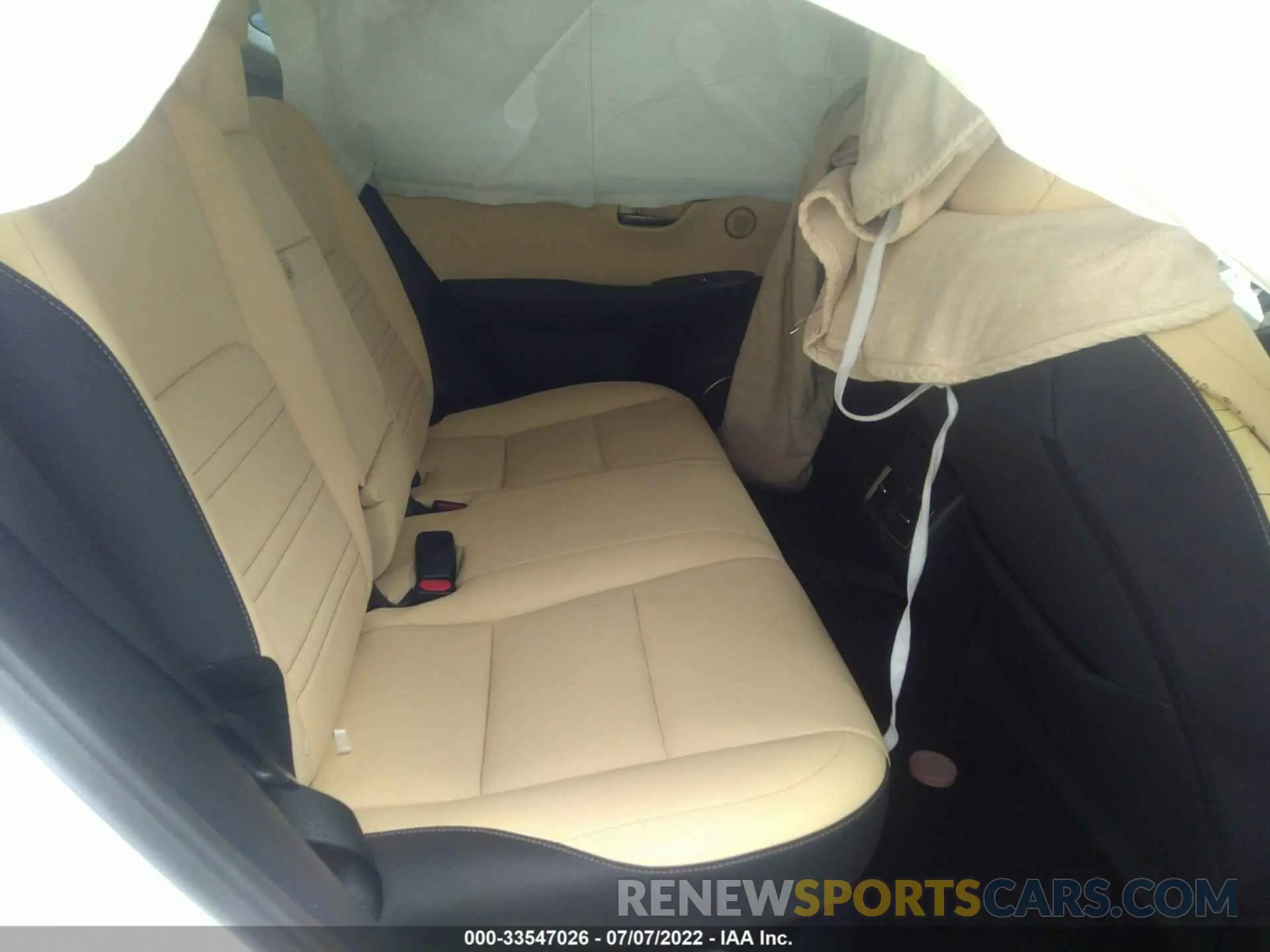 8 Фотография поврежденного автомобиля JTJYARBZ2K2133833 LEXUS NX 2019