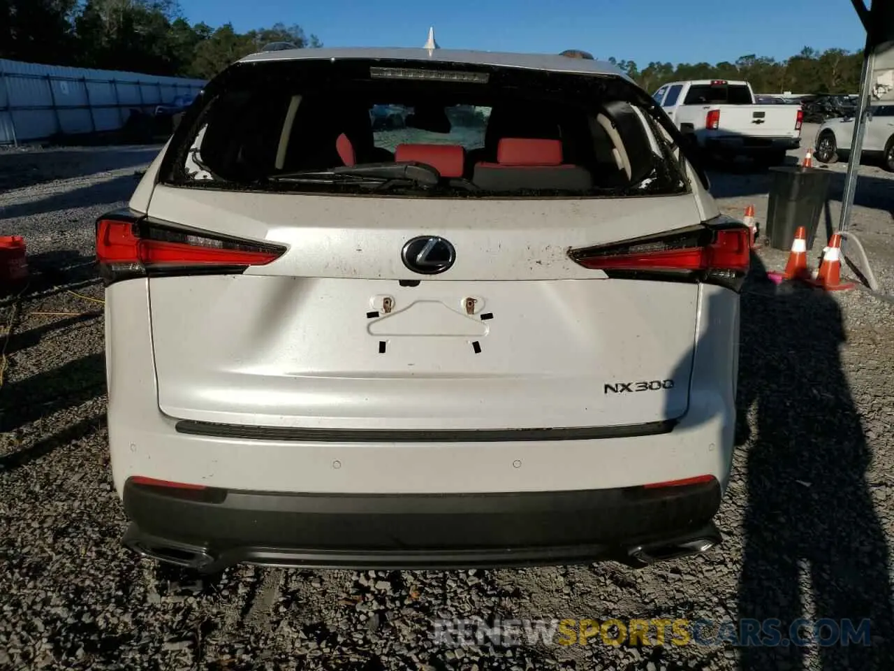 6 Фотография поврежденного автомобиля JTJYARBZ2K2156187 LEXUS NX 2019