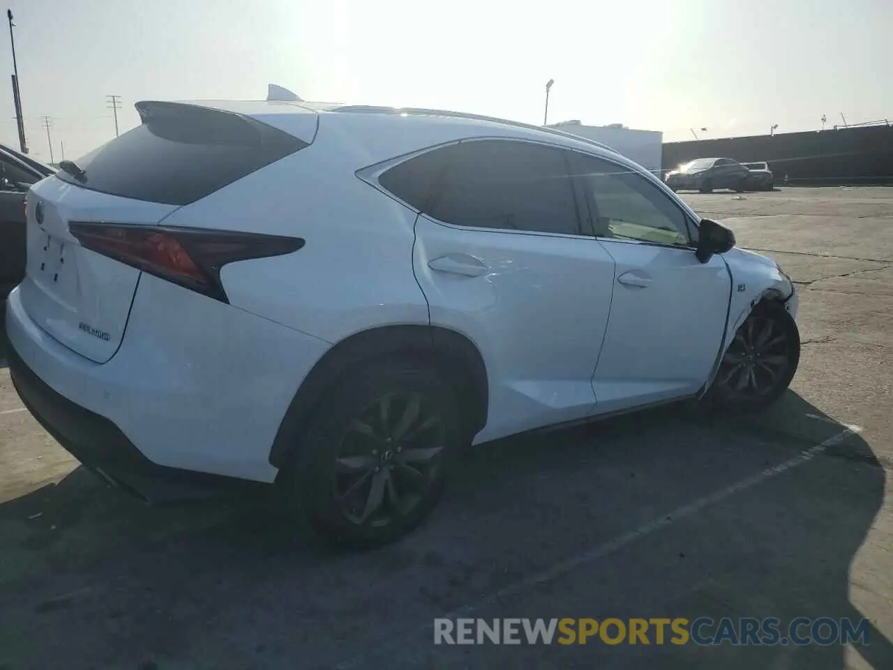 3 Фотография поврежденного автомобиля JTJYARBZ5K2142011 LEXUS NX 2019
