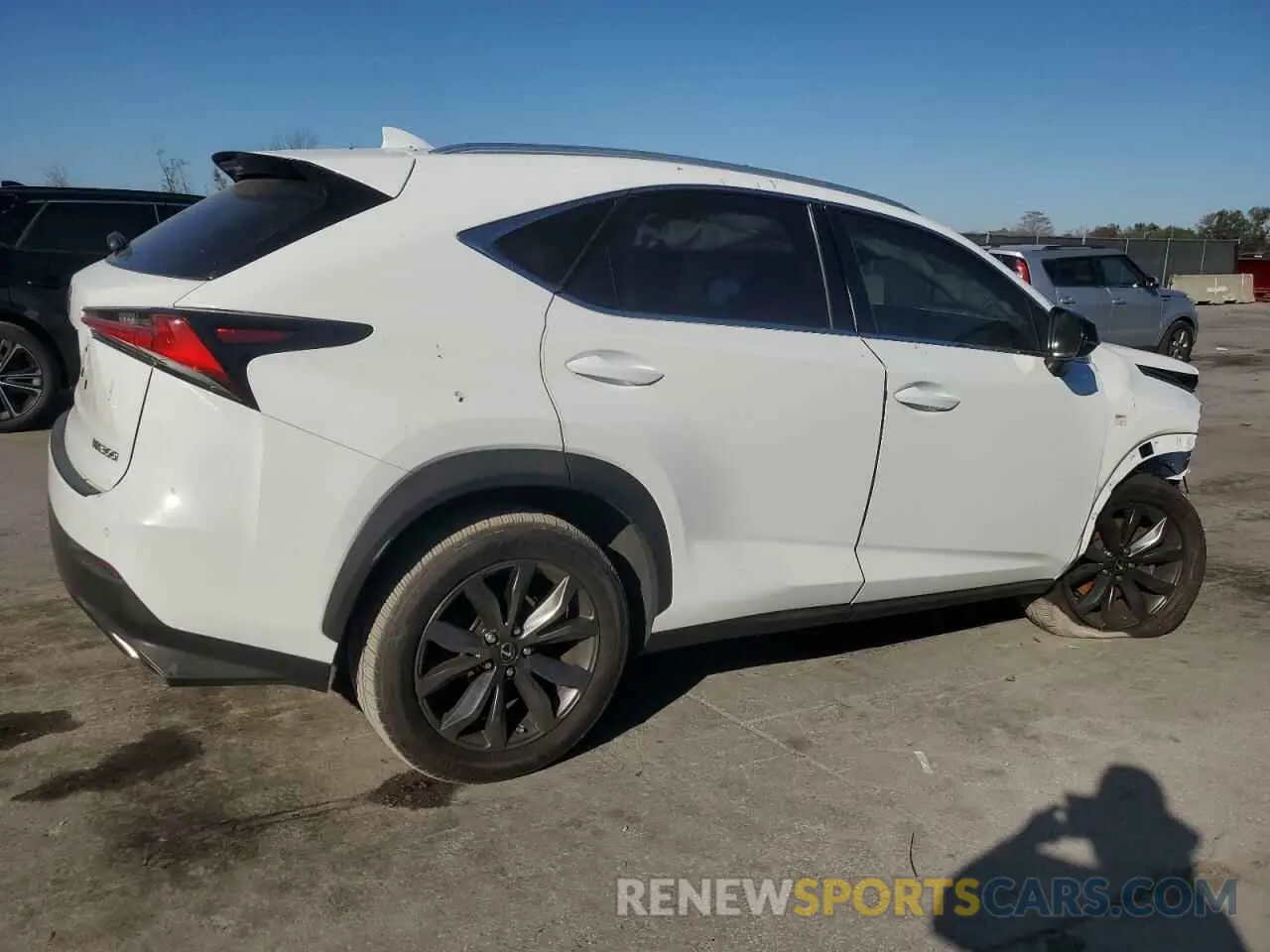 3 Фотография поврежденного автомобиля JTJYARBZ7K2135948 LEXUS NX 2019