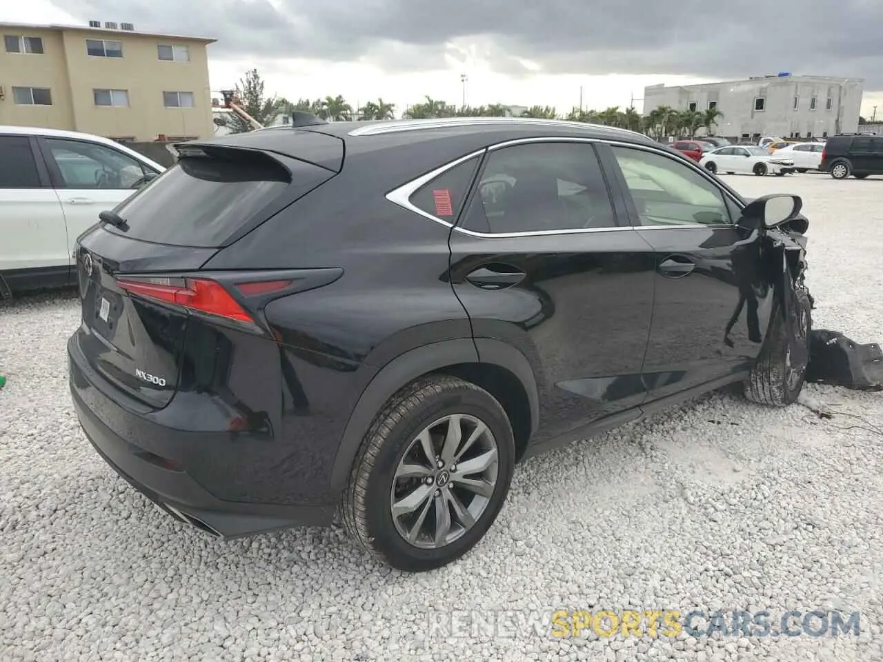 3 Фотография поврежденного автомобиля JTJYARBZXK2154235 LEXUS NX 2019