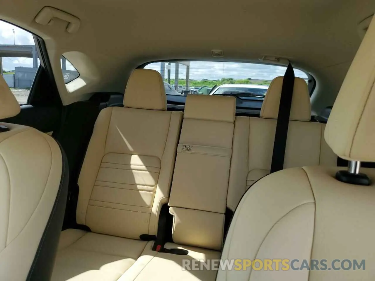 10 Фотография поврежденного автомобиля JTJAARBZ2L2175079 LEXUS NX 2020