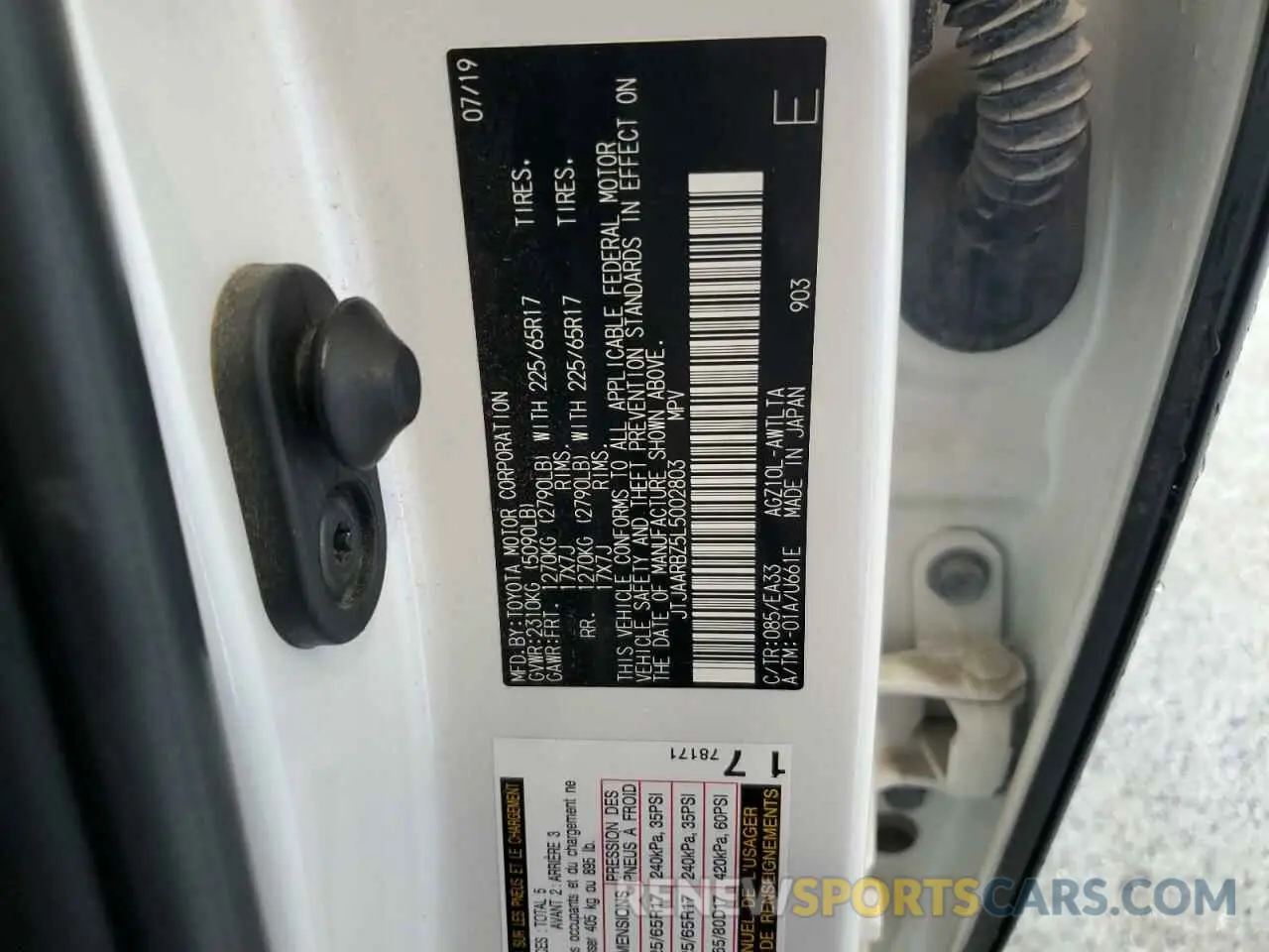 13 Фотография поврежденного автомобиля JTJAARBZ5L5002803 LEXUS NX 2020