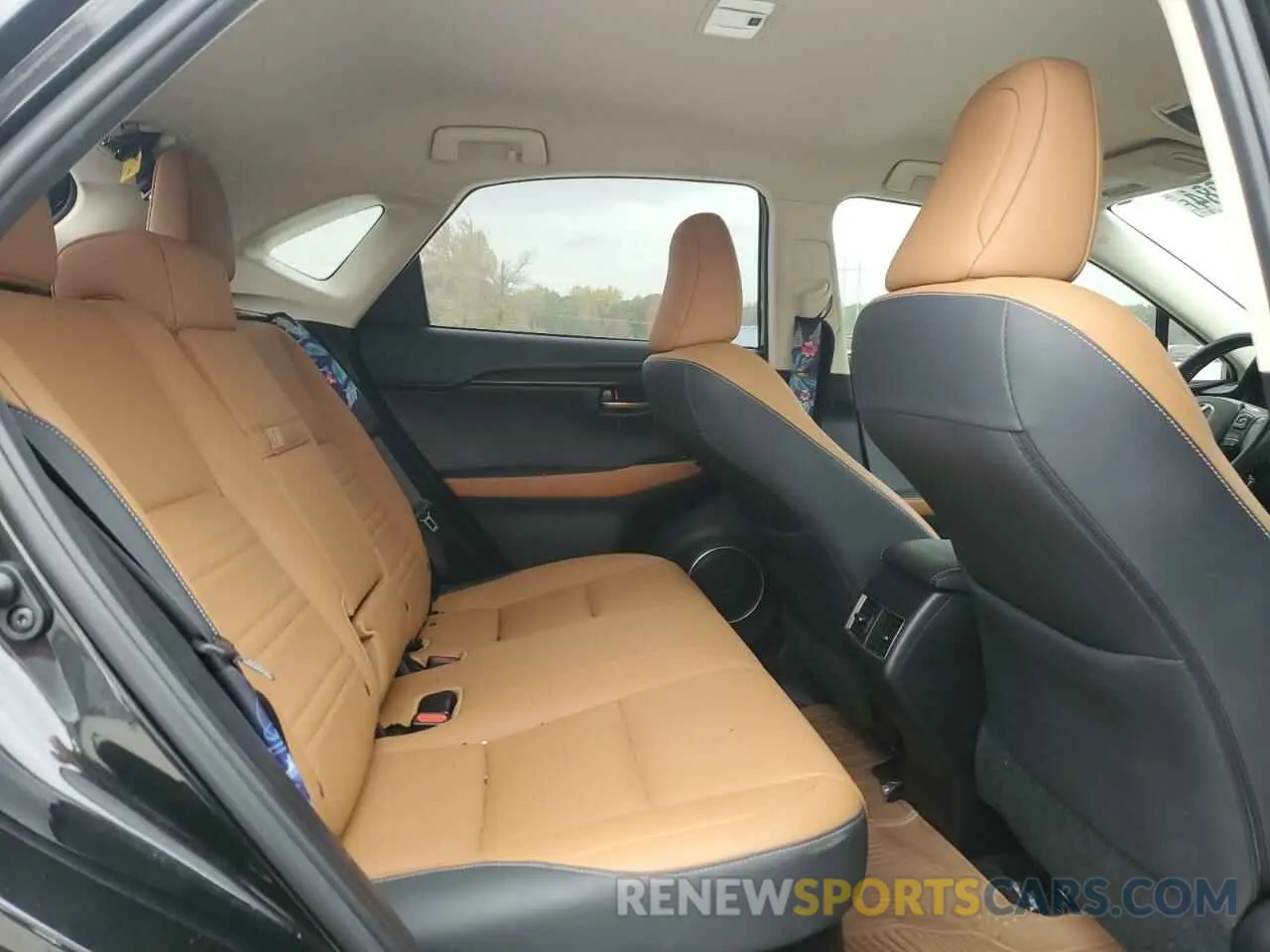 11 Фотография поврежденного автомобиля JTJAARBZ9L2164628 LEXUS NX 2020