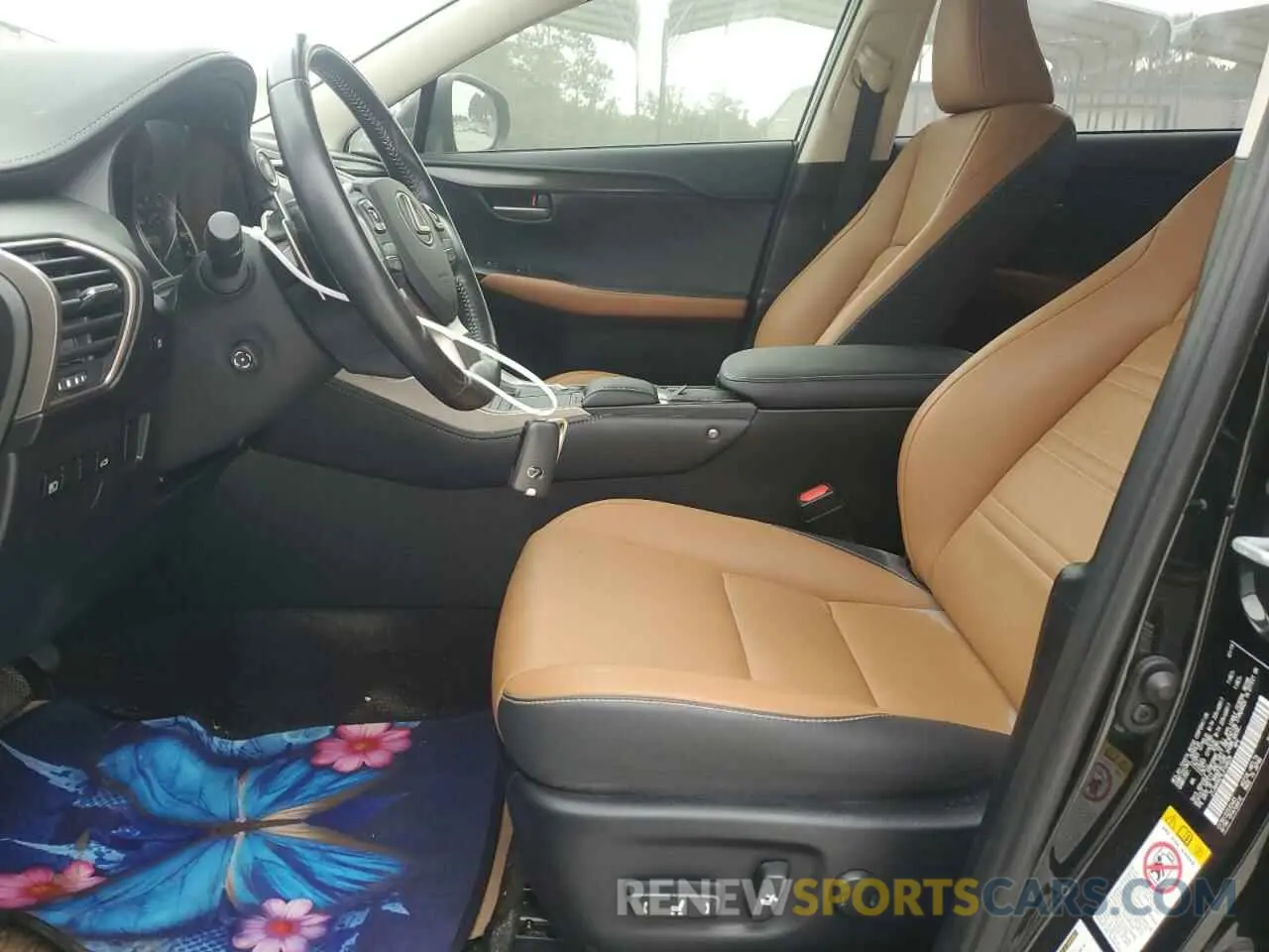 7 Фотография поврежденного автомобиля JTJAARBZ9L2164628 LEXUS NX 2020