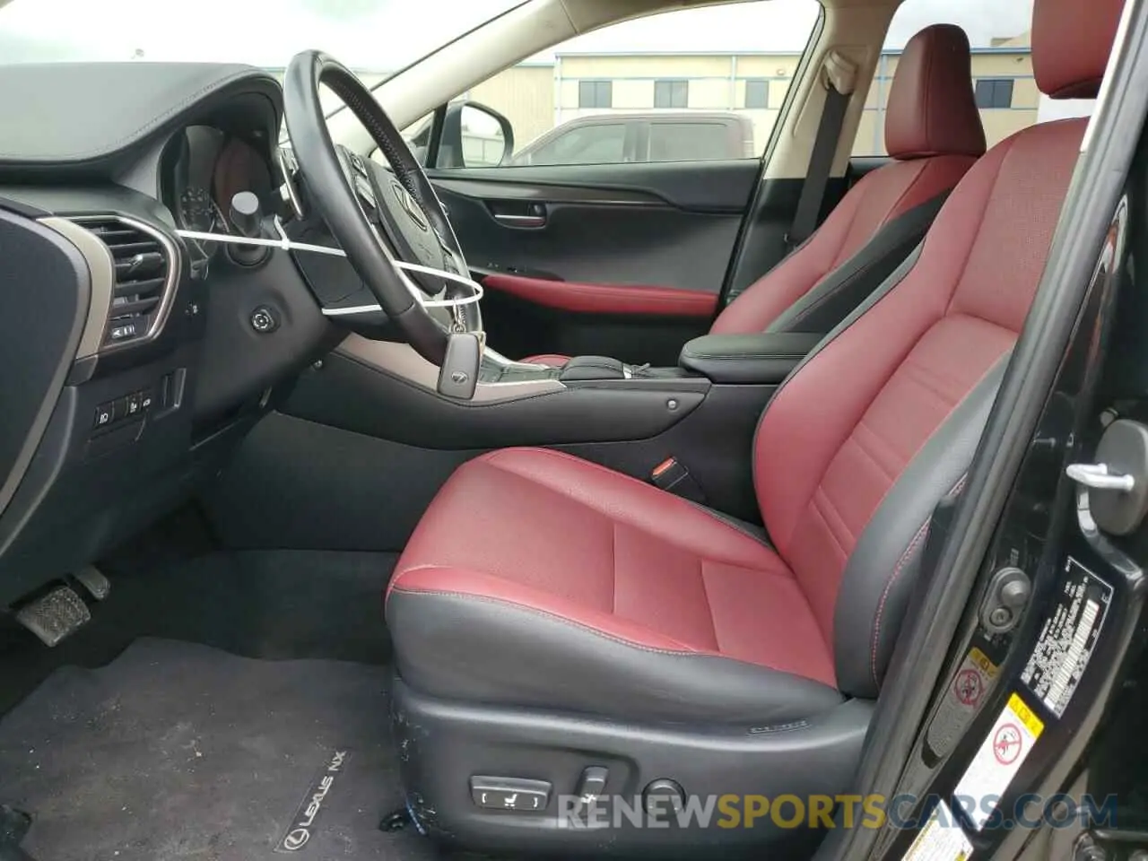 7 Фотография поврежденного автомобиля JTJDARBZ0L2159038 LEXUS NX 2020