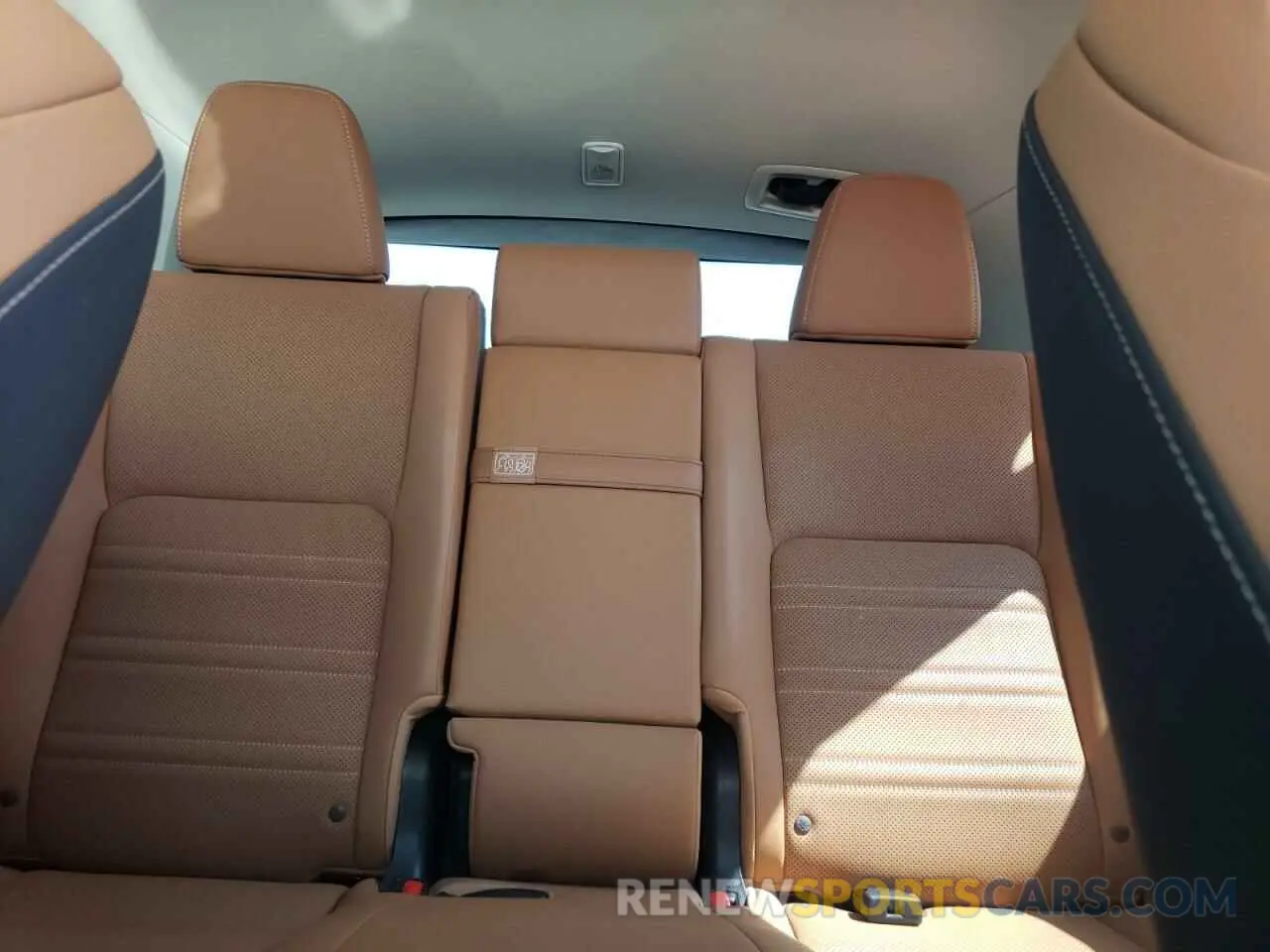 10 Фотография поврежденного автомобиля JTJDARBZ0L5018825 LEXUS NX 2020