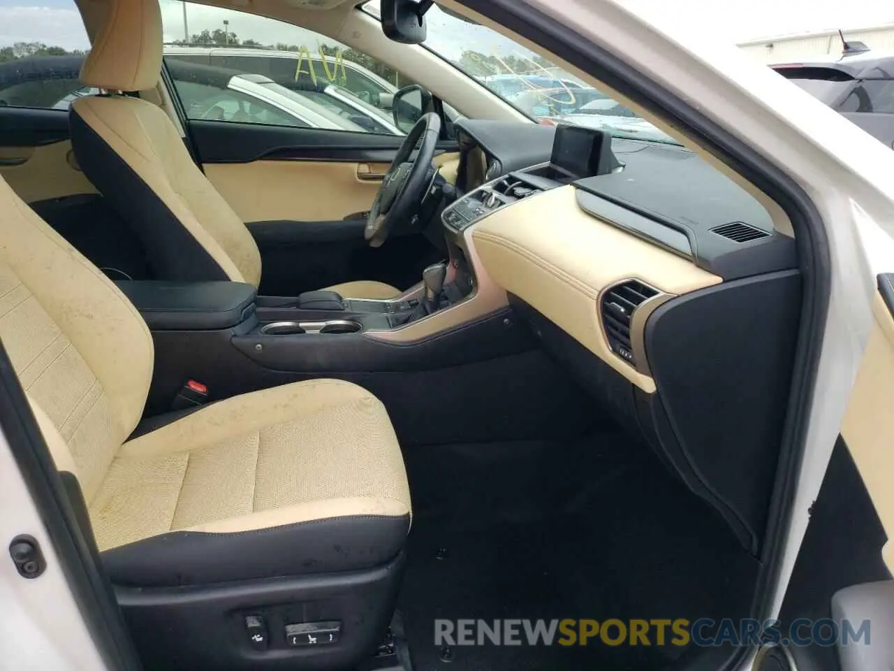5 Фотография поврежденного автомобиля JTJDARBZ8L5009256 LEXUS NX 2020