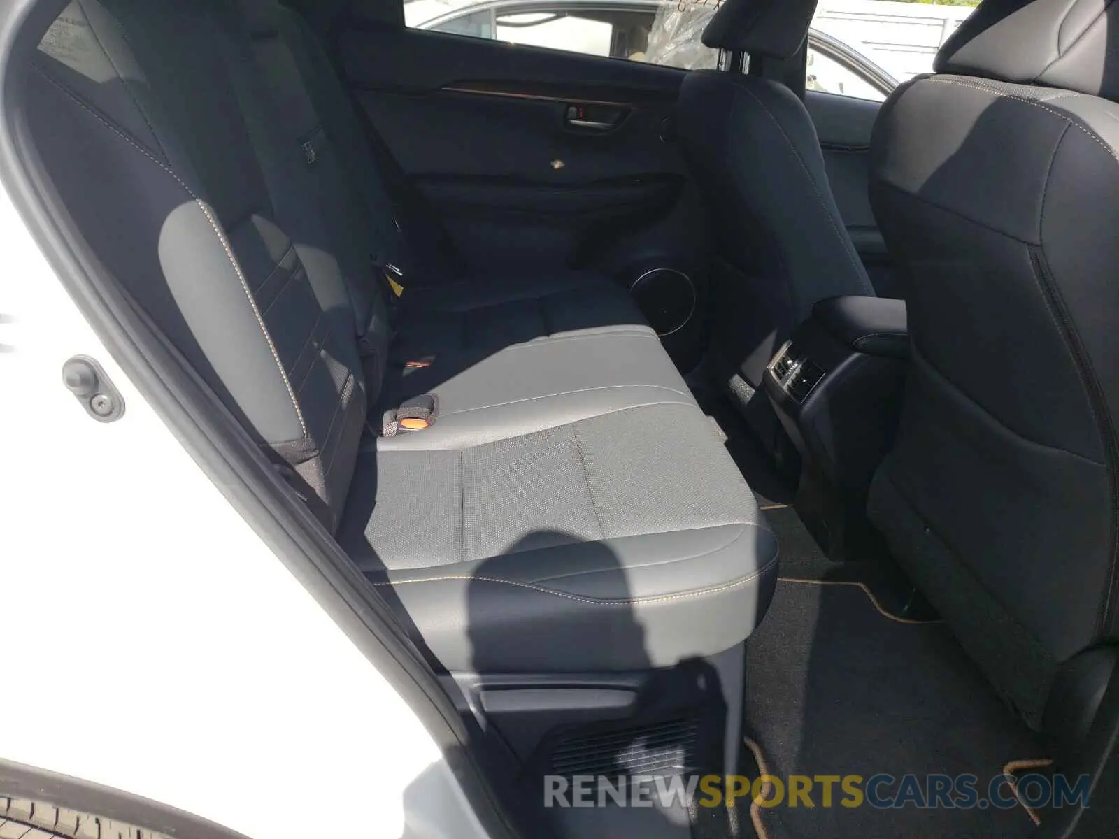 6 Photograph of a damaged car JTJGARBZ3L2171021 LEXUS NX 2020