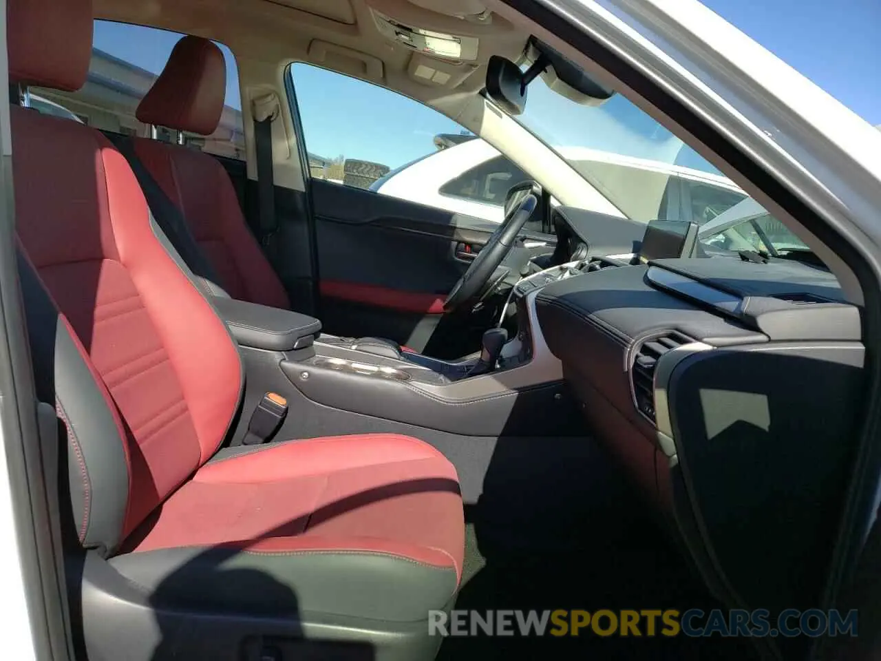 5 Photograph of a damaged car JTJGARBZ6L5015408 LEXUS NX 2020