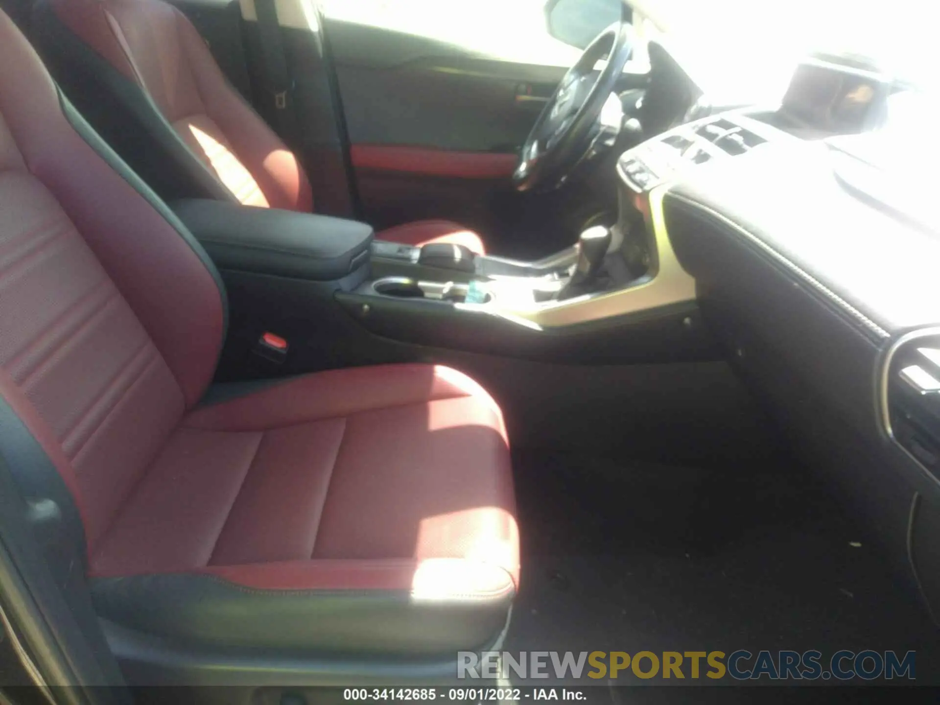5 Photograph of a damaged car JTJGARBZXL5014634 LEXUS NX 2020