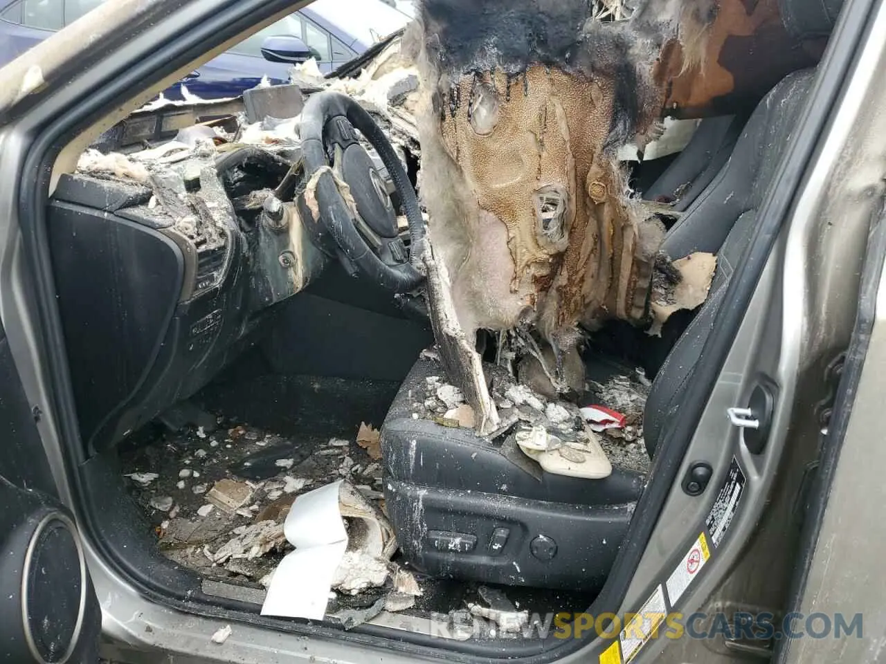 7 Photograph of a damaged car JTJHJRDZ8L2132118 LEXUS NX 2020