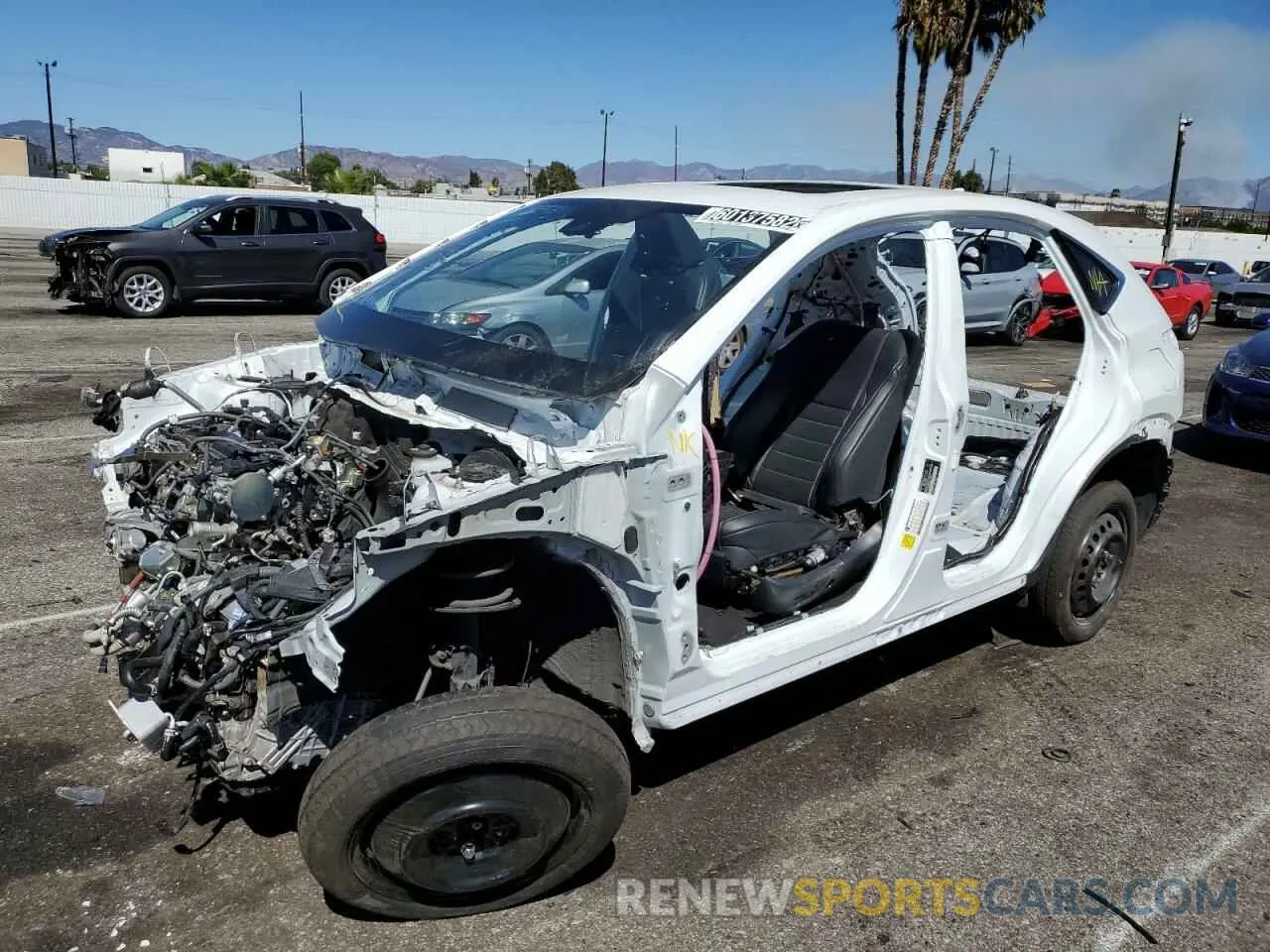 2 Фотография поврежденного автомобиля JTJSARBZ9L5006194 LEXUS NX 2020