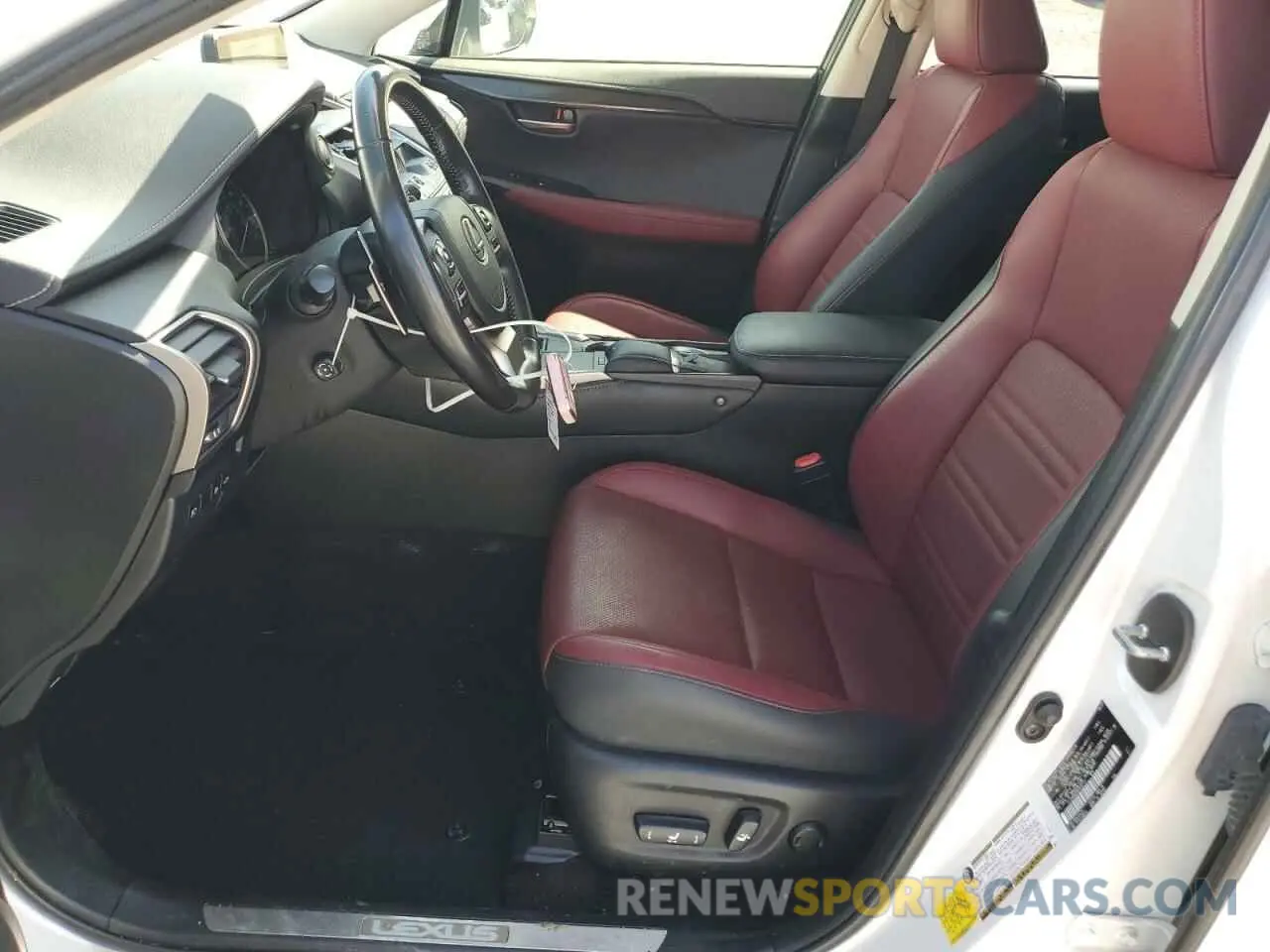 7 Фотография поврежденного автомобиля JTJDARBZ0M5032113 LEXUS NX 2021