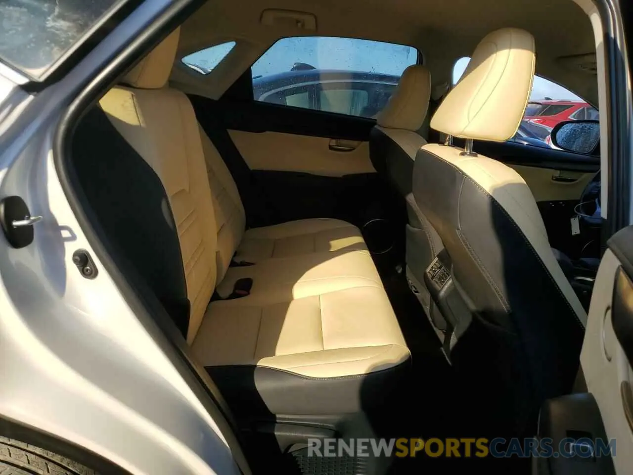 11 Фотография поврежденного автомобиля JTJDARBZ5M5034892 LEXUS NX 2021