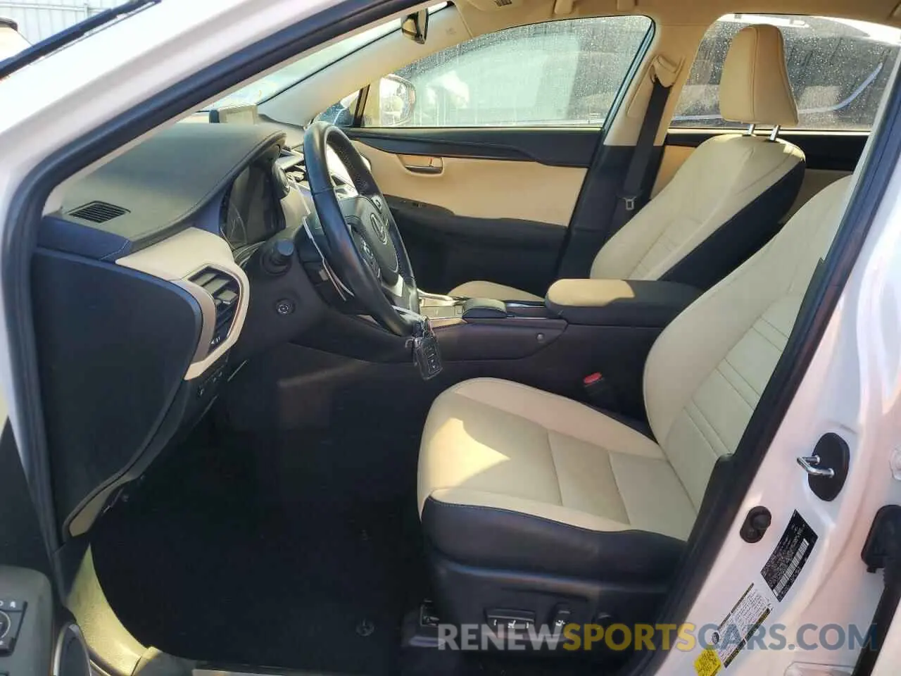7 Фотография поврежденного автомобиля JTJDARBZ5M5034892 LEXUS NX 2021