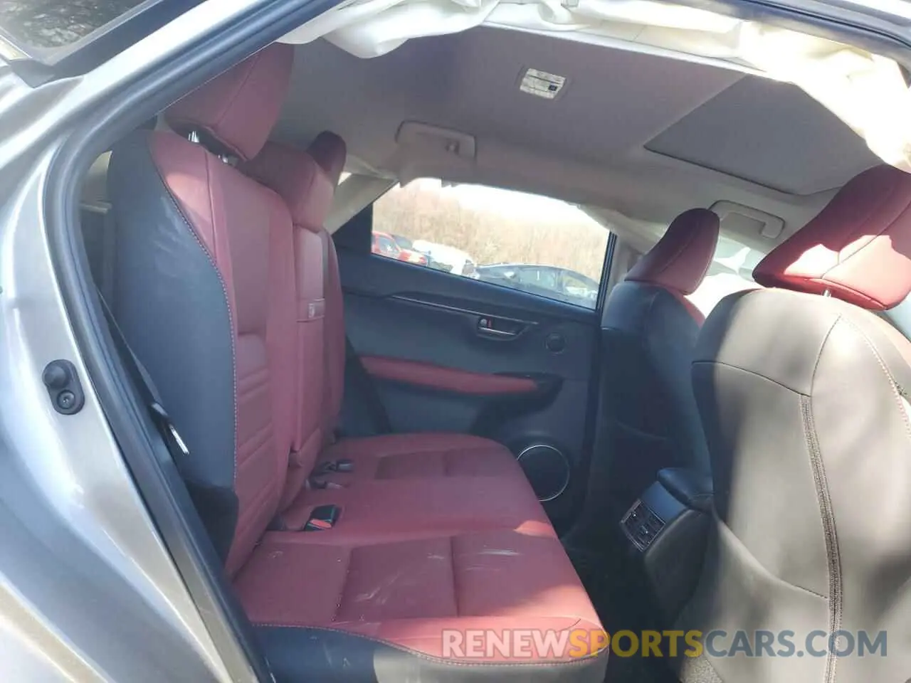 11 Фотография поврежденного автомобиля JTJDARDZ2M2243568 LEXUS NX 2021