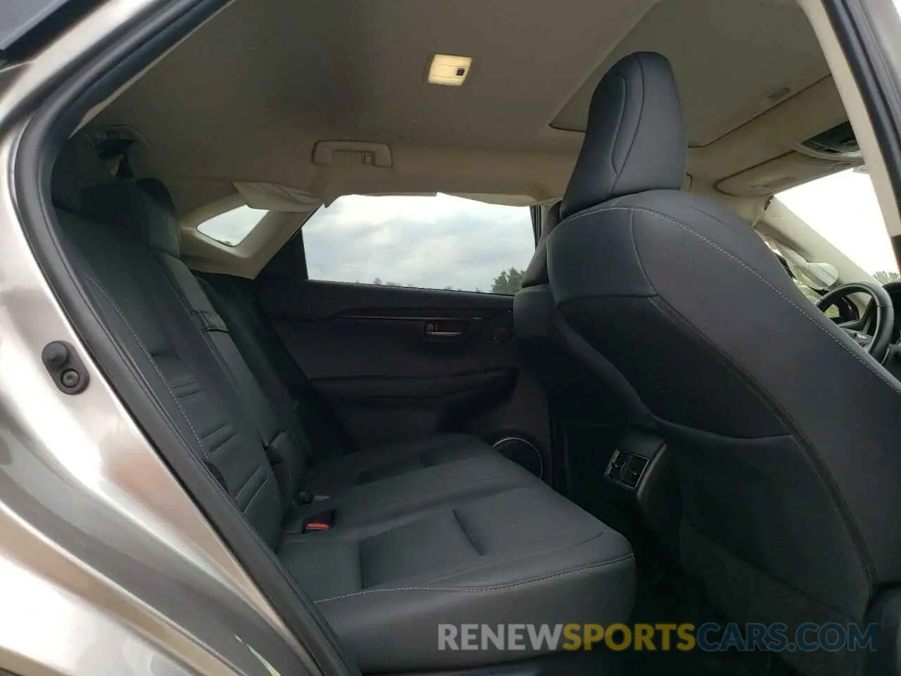 11 Photograph of a damaged car JTJGJRDZXM2165909 LEXUS NX 2021