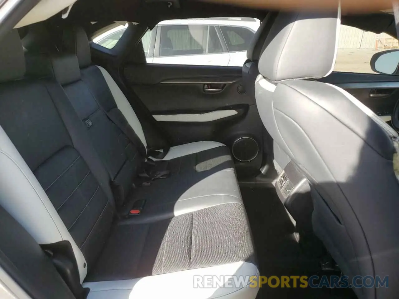 11 Фотография поврежденного автомобиля JTJSARBZ1M2193305 LEXUS NX 2021
