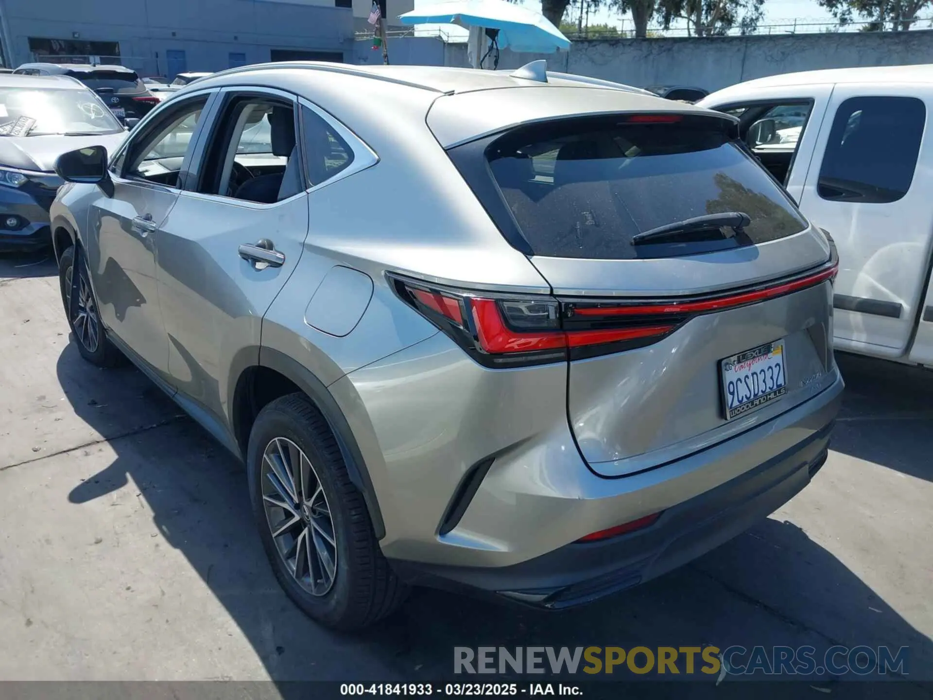 3 Фотография поврежденного автомобиля JTJADCEZ9N5000474 LEXUS NX 250 2022