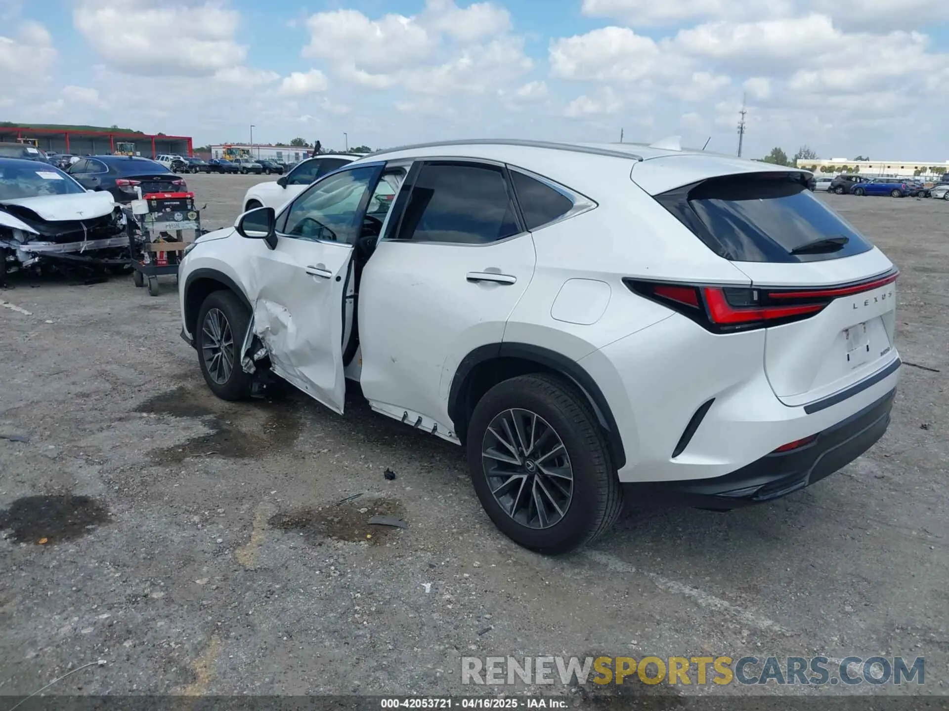 3 Фотография поврежденного автомобиля 2T2ADCAZ9RC015022 LEXUS NX 250 2024