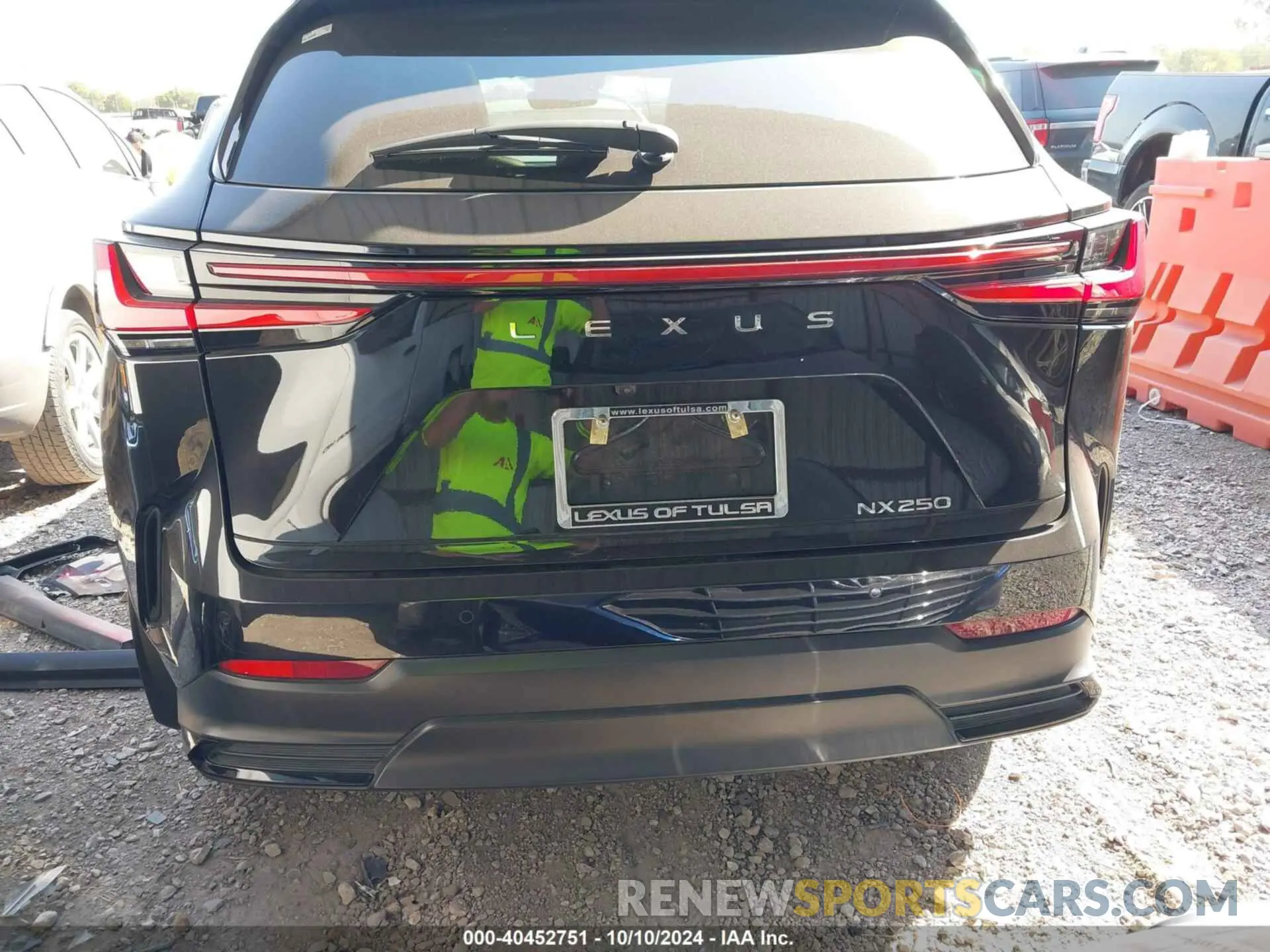17 Фотография поврежденного автомобиля 2T2GDCAZ0RC008244 LEXUS NX 250 2024
