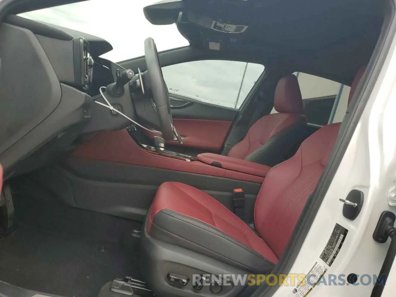 7 Photograph of a damaged car 2T2GDCAZ3RC006908 LEXUS NX 250 PRE 2024
