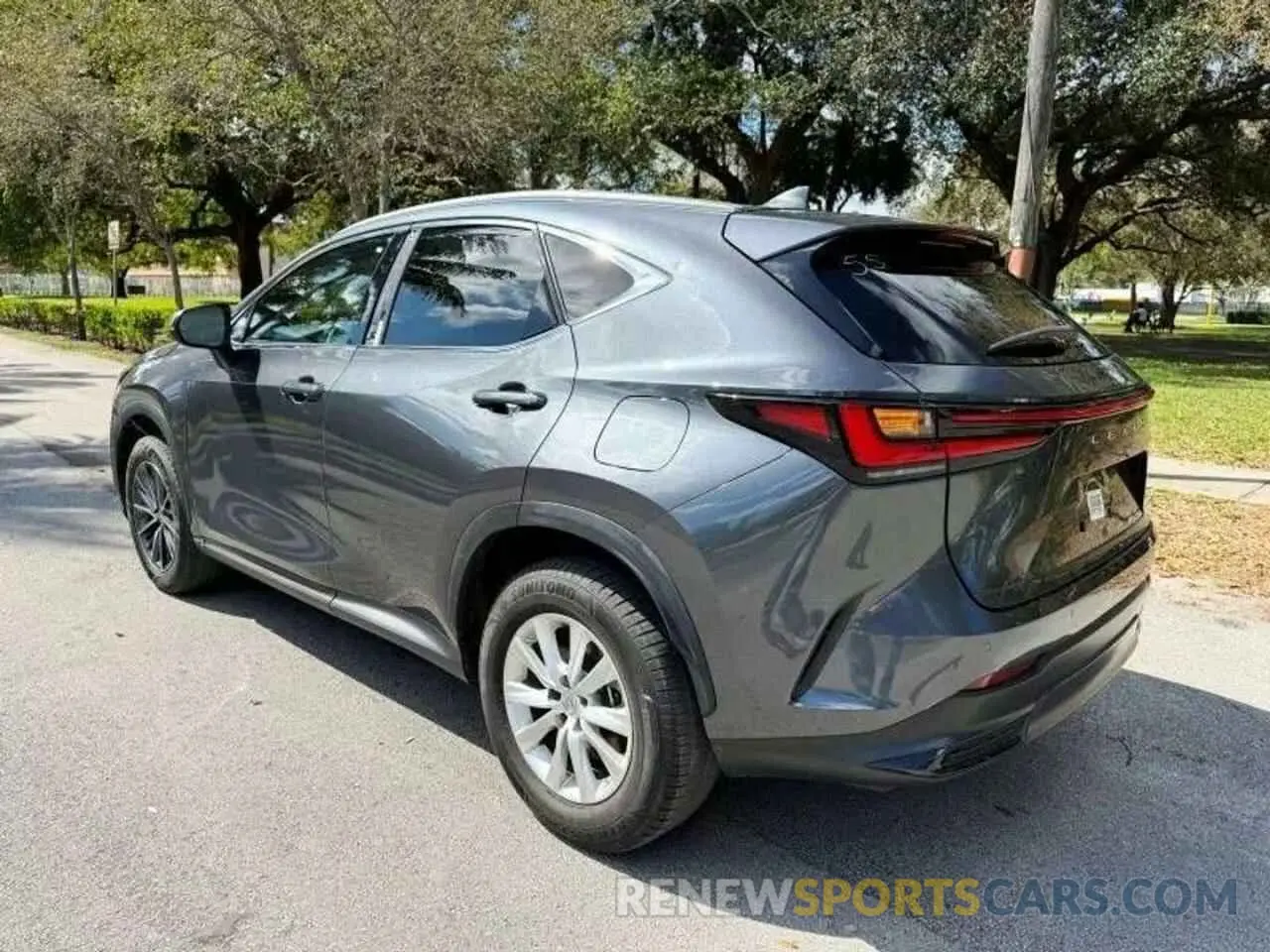 3 Фотография поврежденного автомобиля 2T2GDCAZ3RC008349 LEXUS NX 250 PRE 2024