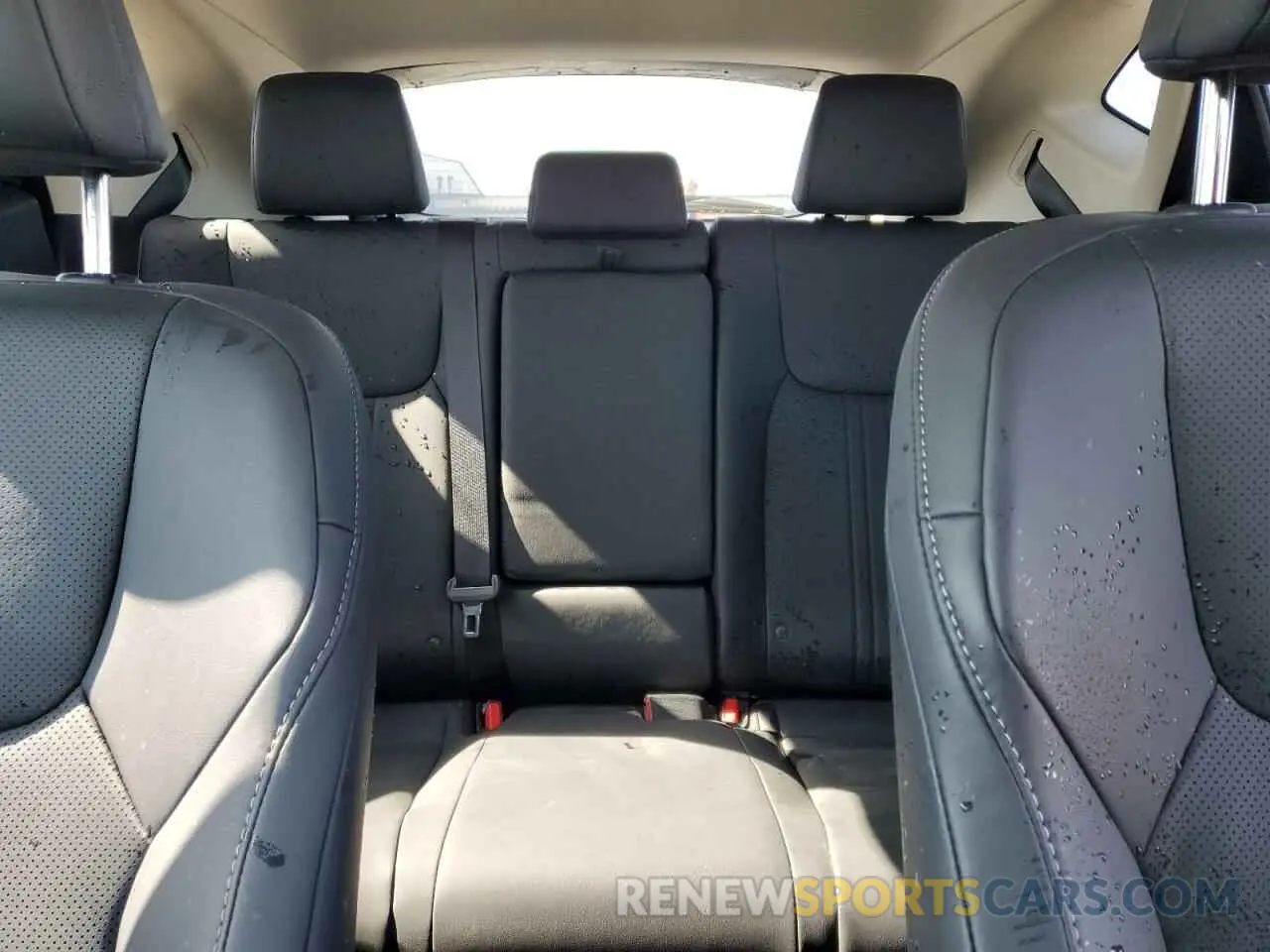 10 Photograph of a damaged car 2T2GDCAZ8SC021779 LEXUS NX 250 PRE 2025