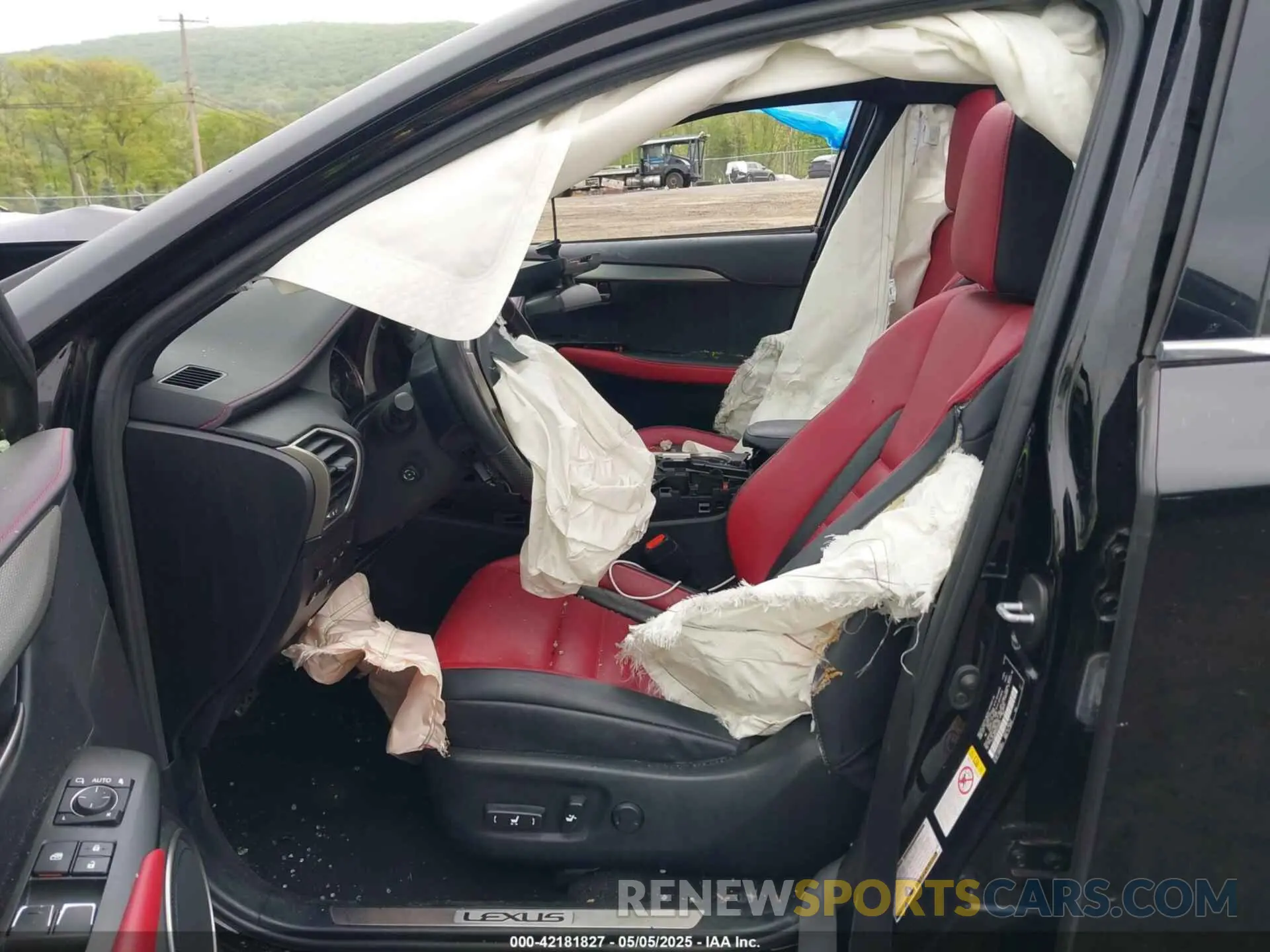 5 Photograph of a damaged car JTJBARBZ7K2205471 LEXUS NX 300 2019