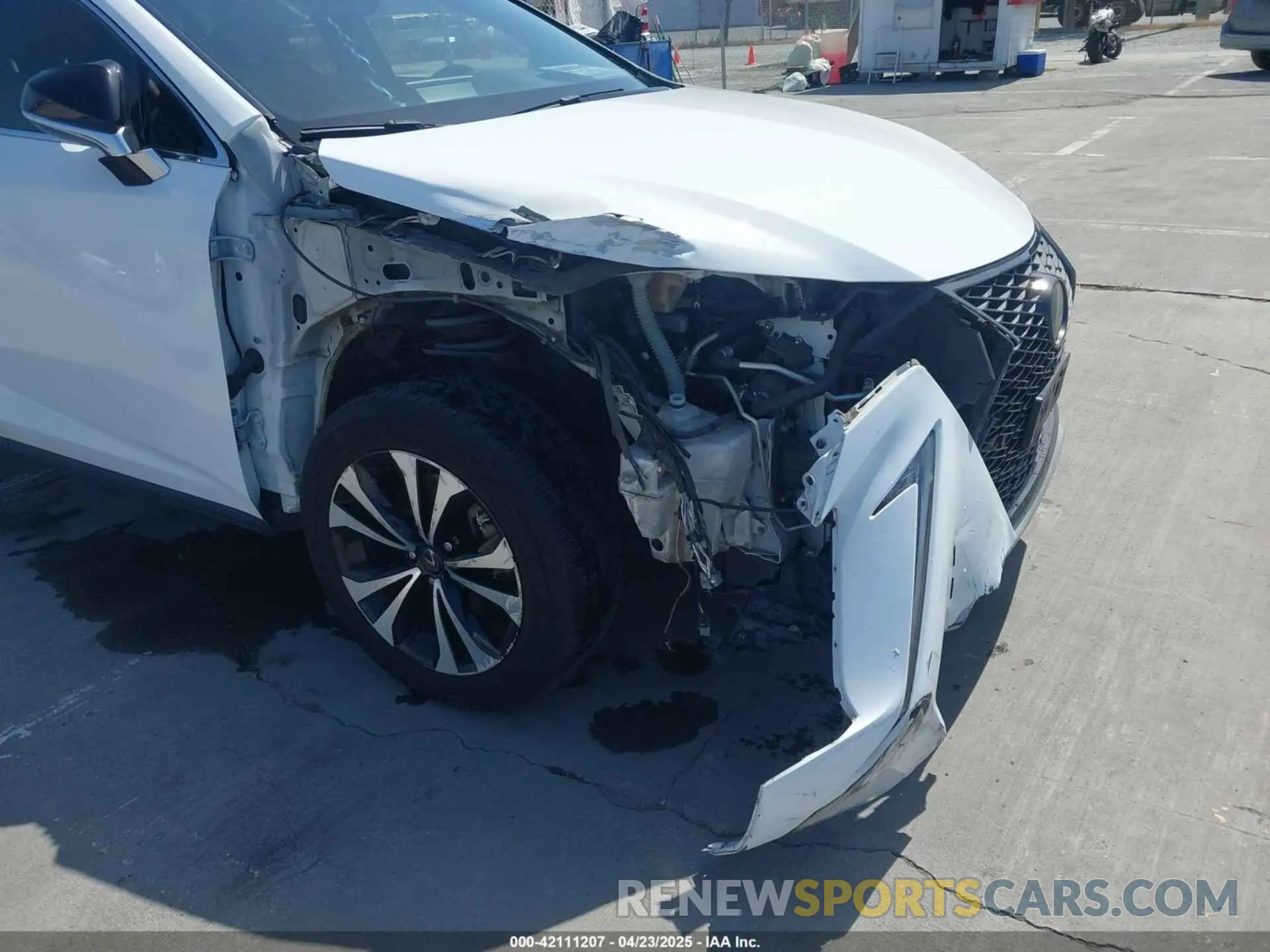 6 Фотография поврежденного автомобиля JTJBARBZ8K2192651 LEXUS NX 300 2019