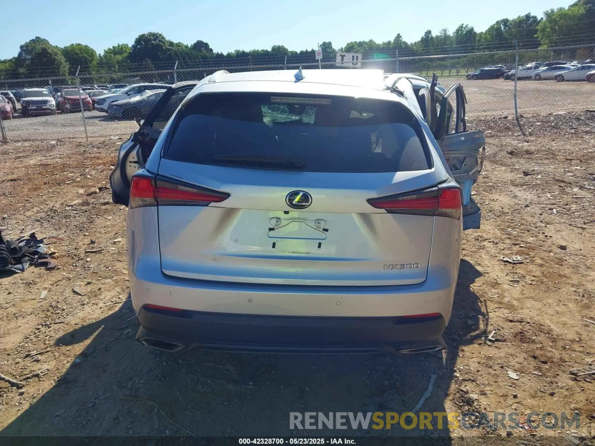 15 Фотография поврежденного автомобиля JTJBARBZXK2192733 LEXUS NX 300 2019
