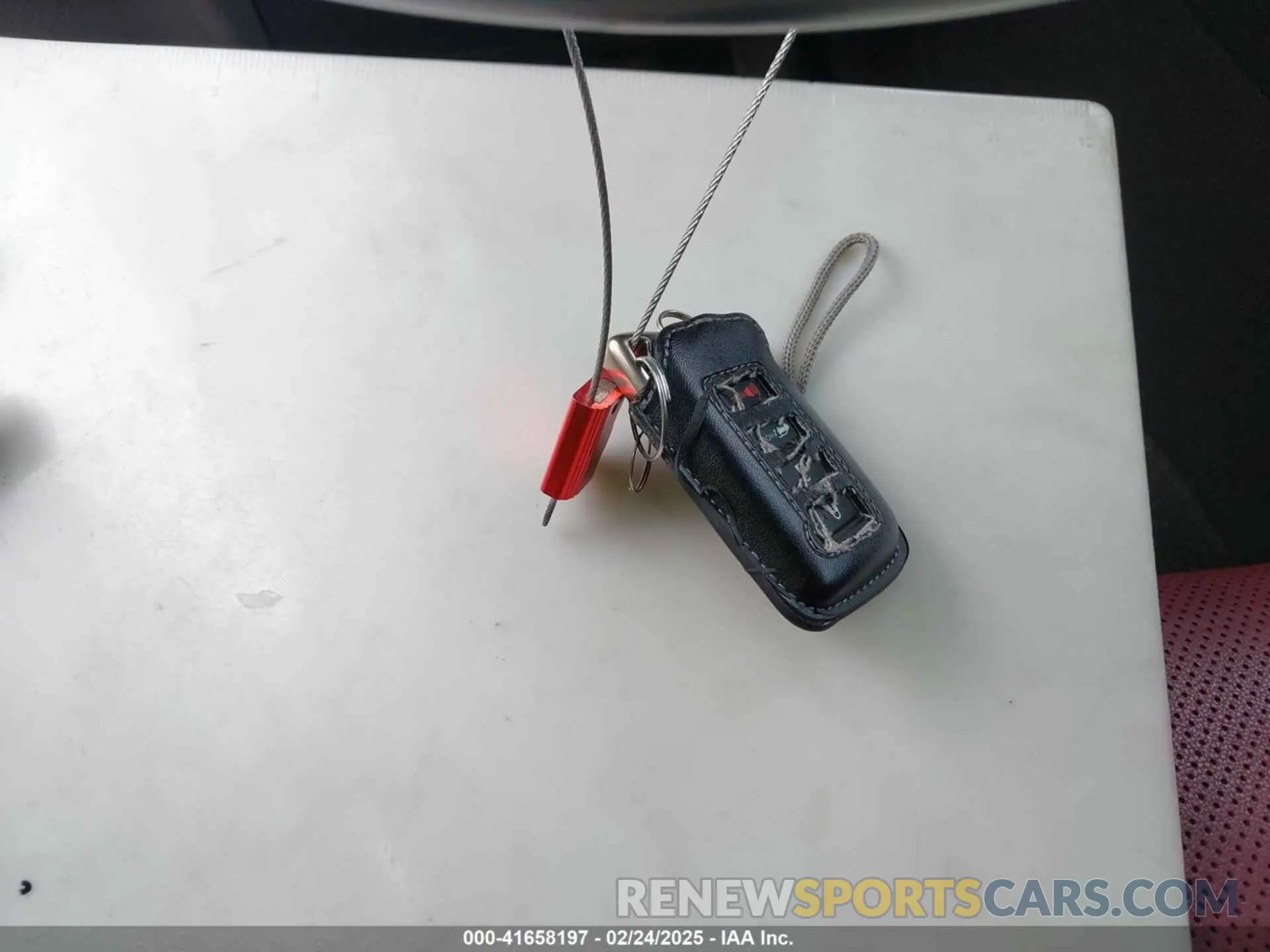 11 Фотография поврежденного автомобиля JTJYARBZ0K2152235 LEXUS NX 300 2019