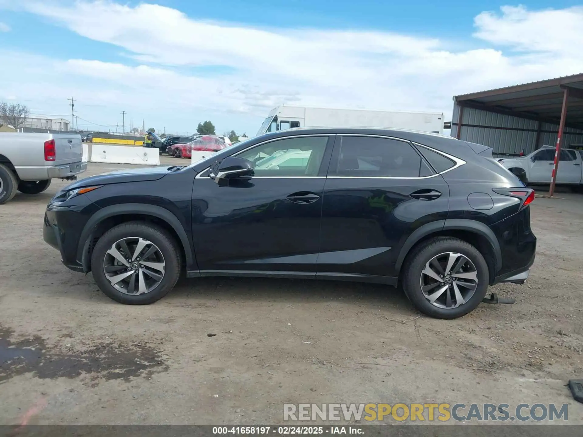 14 Фотография поврежденного автомобиля JTJYARBZ0K2152235 LEXUS NX 300 2019