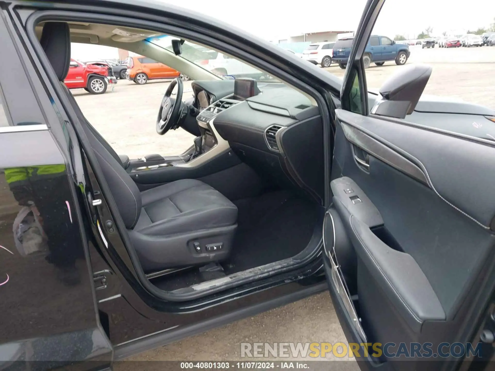 5 Фотография поврежденного автомобиля JTJYARBZ2K2144346 LEXUS NX 300 2019