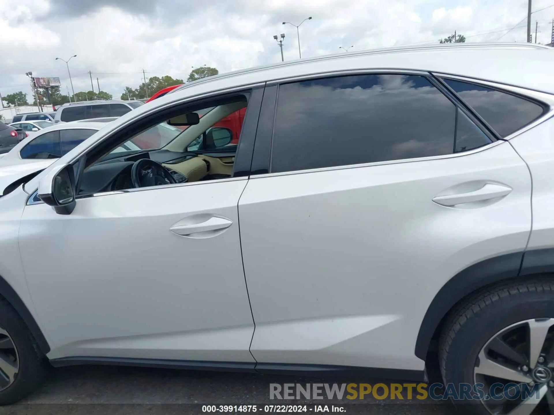 14 Photograph of a damaged car JTJYARBZ3K2125028 LEXUS NX 300 2019