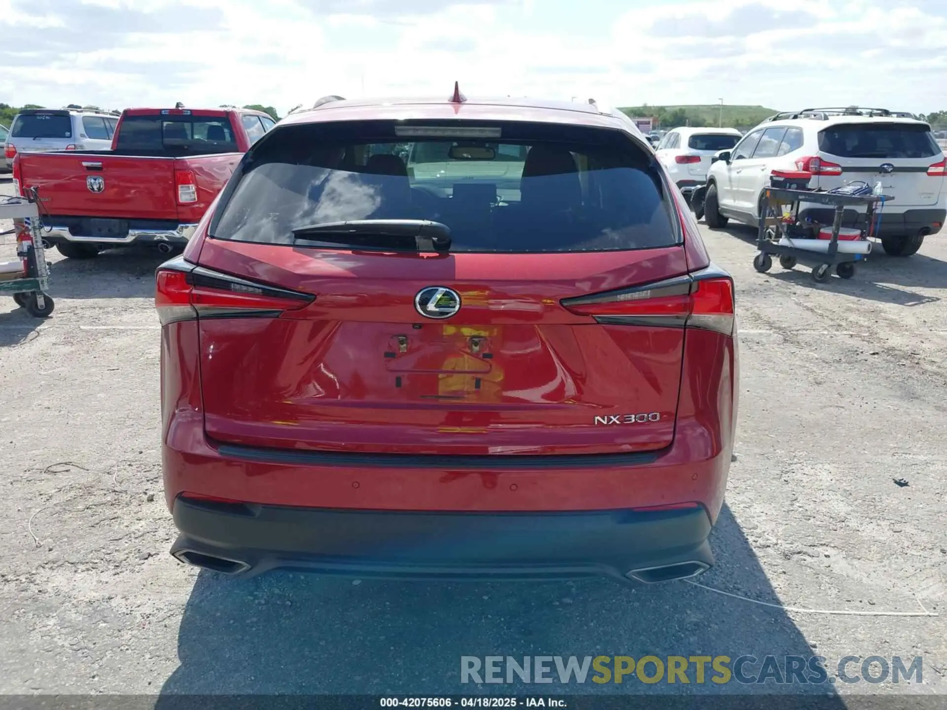 17 Photograph of a damaged car JTJYARBZ5K2128089 LEXUS NX 300 2019