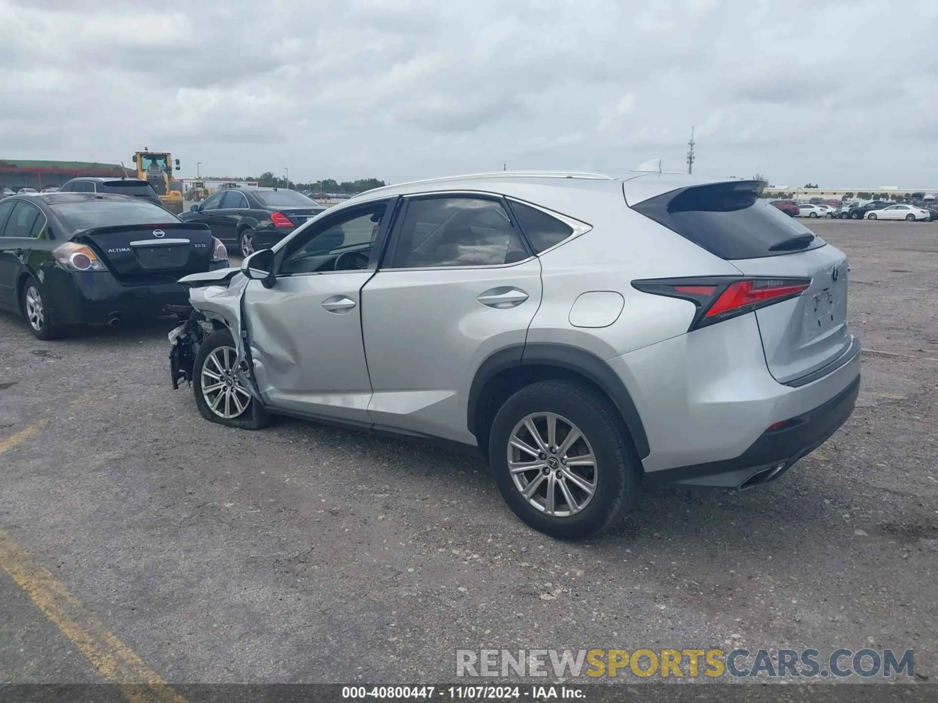 3 Фотография поврежденного автомобиля JTJYARBZ5K2131557 LEXUS NX 300 2019